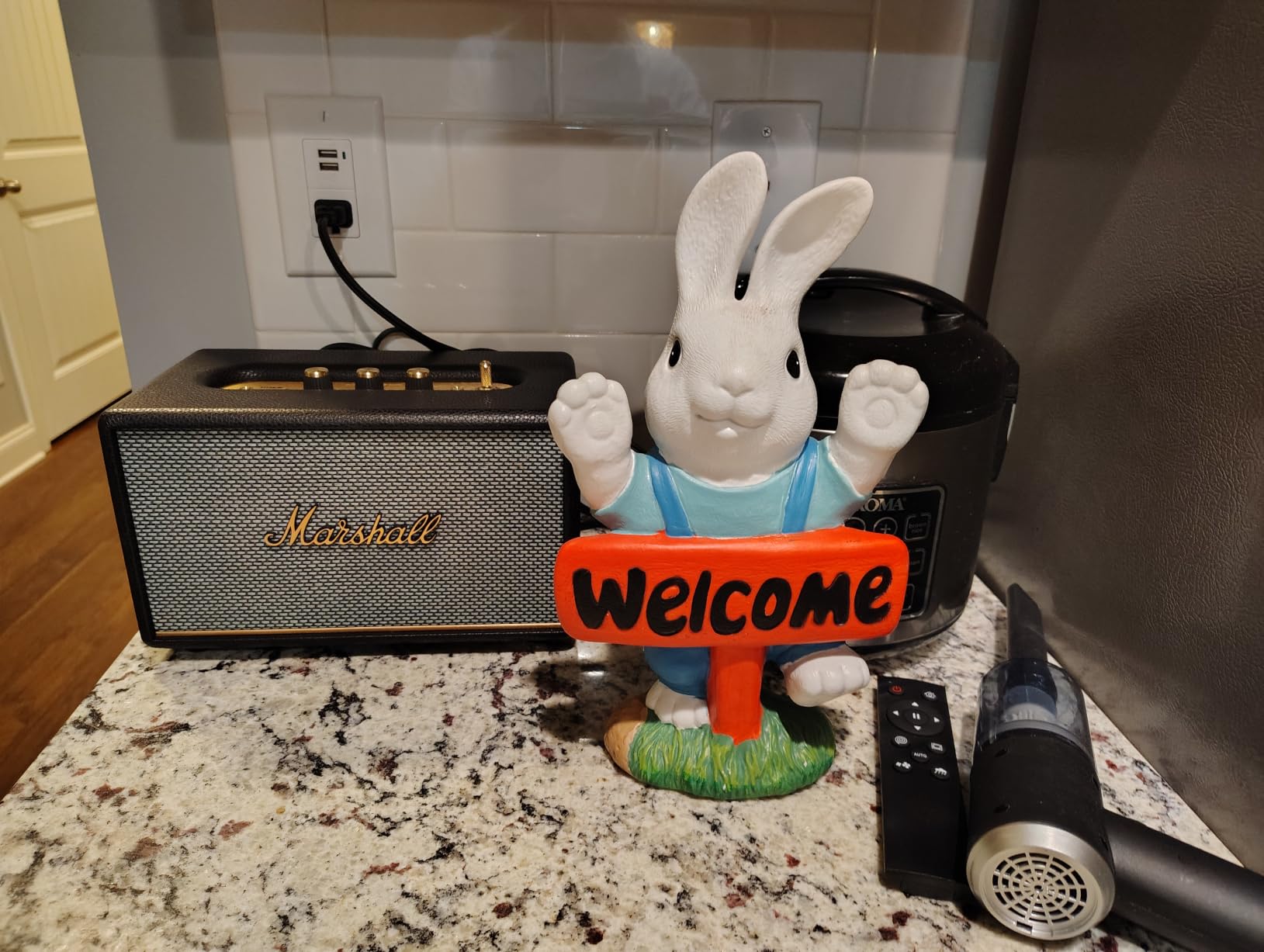 Marshall Acton III Bluetooth Home Speaker - Black customer photo 2
