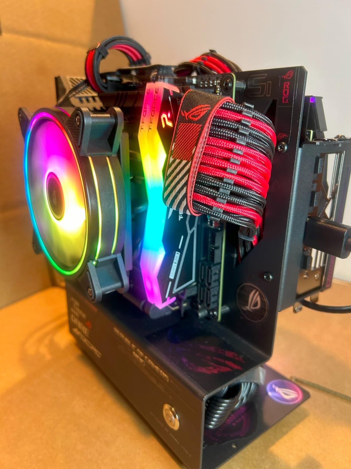 Intel Core i7-13700K Gaming Desktop Processor 16 cores (8 P-cores + 8 E-cores) with Integrated Graphics - Unlocked customer photo 1