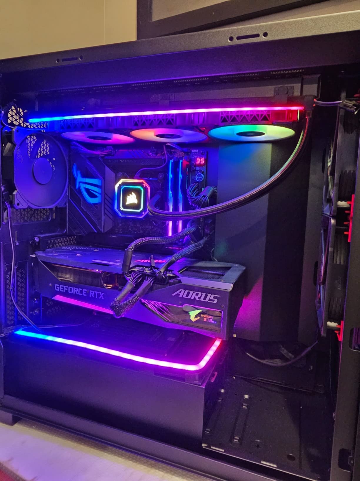 ASUS ROG Strix Z790-E Gaming WiFi 6E LGA 1700 (Intel 14th,13th&12th Gen) ATX gaming motherboard (PCIe 5.0, DDR5, 18+1 power stages, 2.5 Gb LAN, Thunderbolt 4, 5xM.2, 1xPCIe 5.0 M.2, Front panel USB 3.2 port) customer photo 2