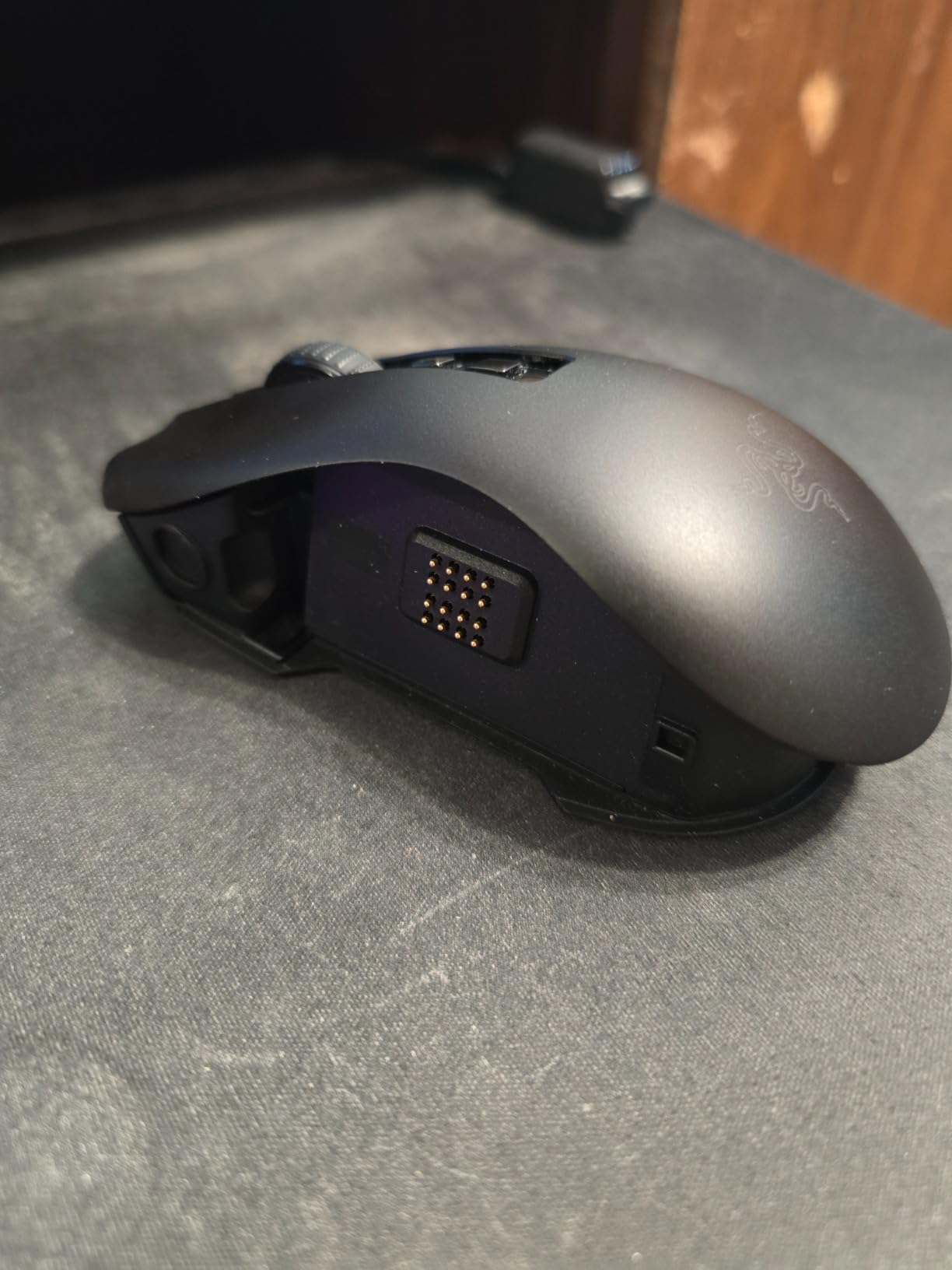 Razer Naga V2 Pro Wireless MMO Gaming Mouse, 300 Hr Battery, Black | 19+1 Programmable Buttons w/ 3 Swappable Side Plates, HyperScroll Pro Wheel, Focus Pro 30K Optical Sensor customer photo 1