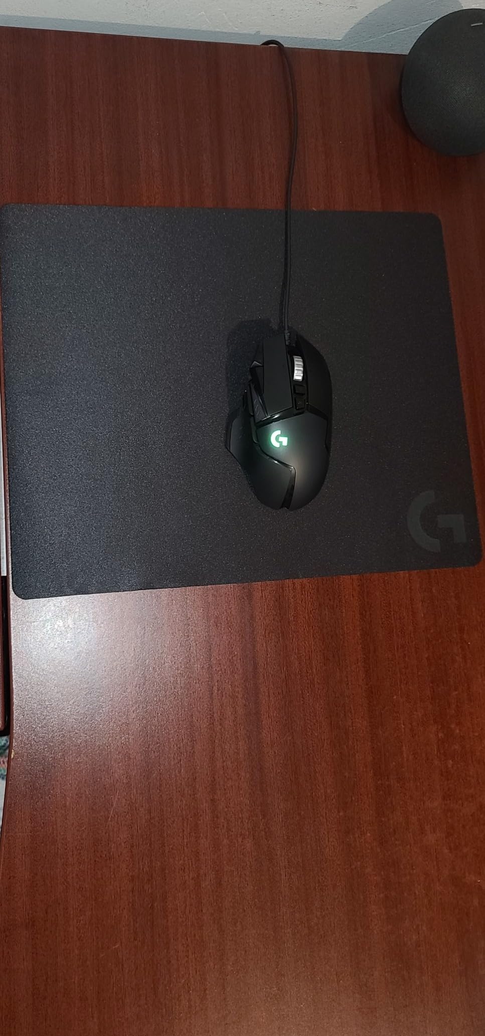 Logitech G840 XL Cloth Gaming Mouse Pad (900x400x3) - Black | Cloth material, 0.12 in thin, stable, performance-tuned surface customer photo 2