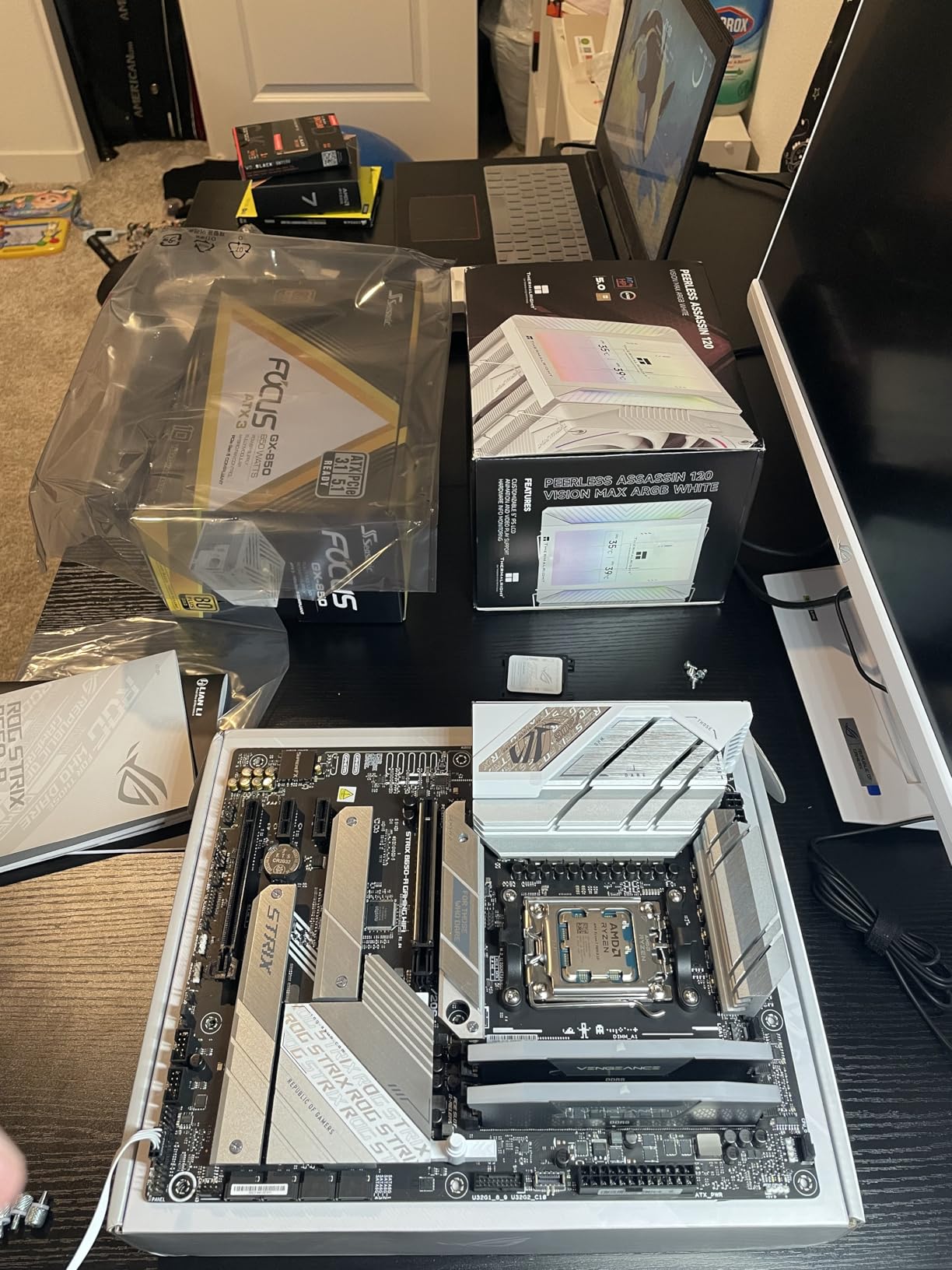 ASUS ROG Strix B650-A Gaming WiFi AMD B650 AM5 Ryzen Desktop 9000 8000 & 7000 ATX motherboard, 12 + 2 power stages, DDR5, 3x M.2 slot, PCIe 4.0, 2.5G LAN, WiFi 6E, USB 3.2 Gen 2x2 Type-C, Aura Sync customer photo 2