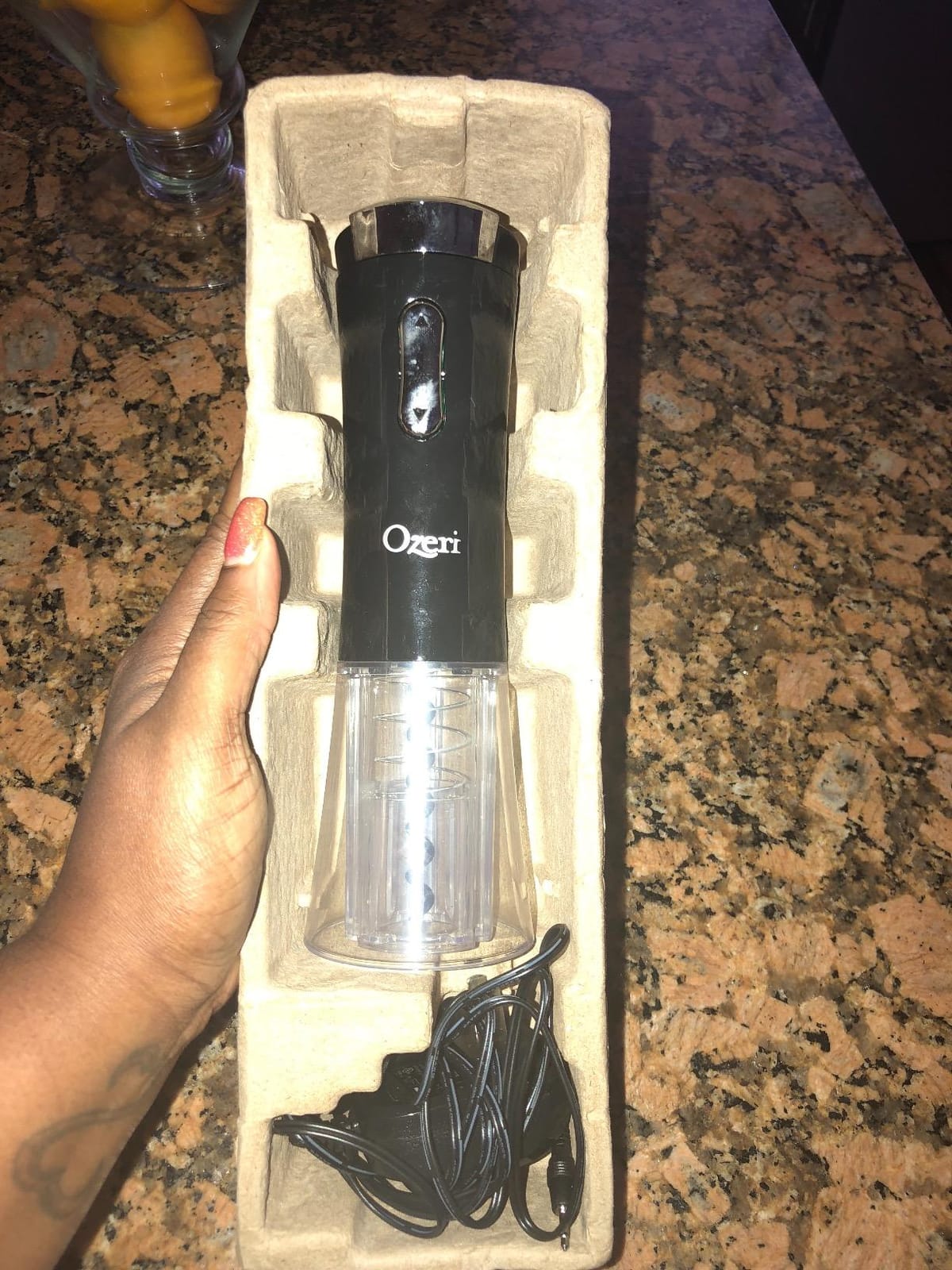 Ozeri Nouveaux II Electric Wine Opener with Foil Cutter, Wine Pourer and Stopper customer photo 1