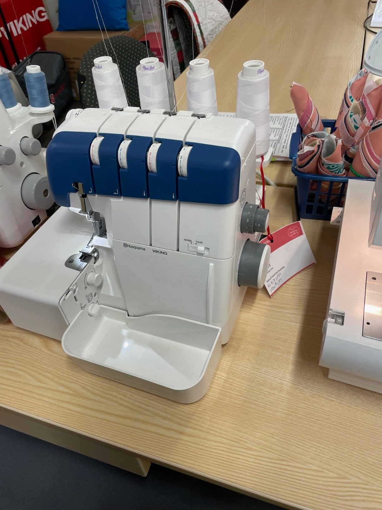 Brother AIR1800 Air Serger Sewing Machine with Jet Air Threading | Jet Air Threading, 2/3/4 Thread, LED Lit Work Area customer photo 2