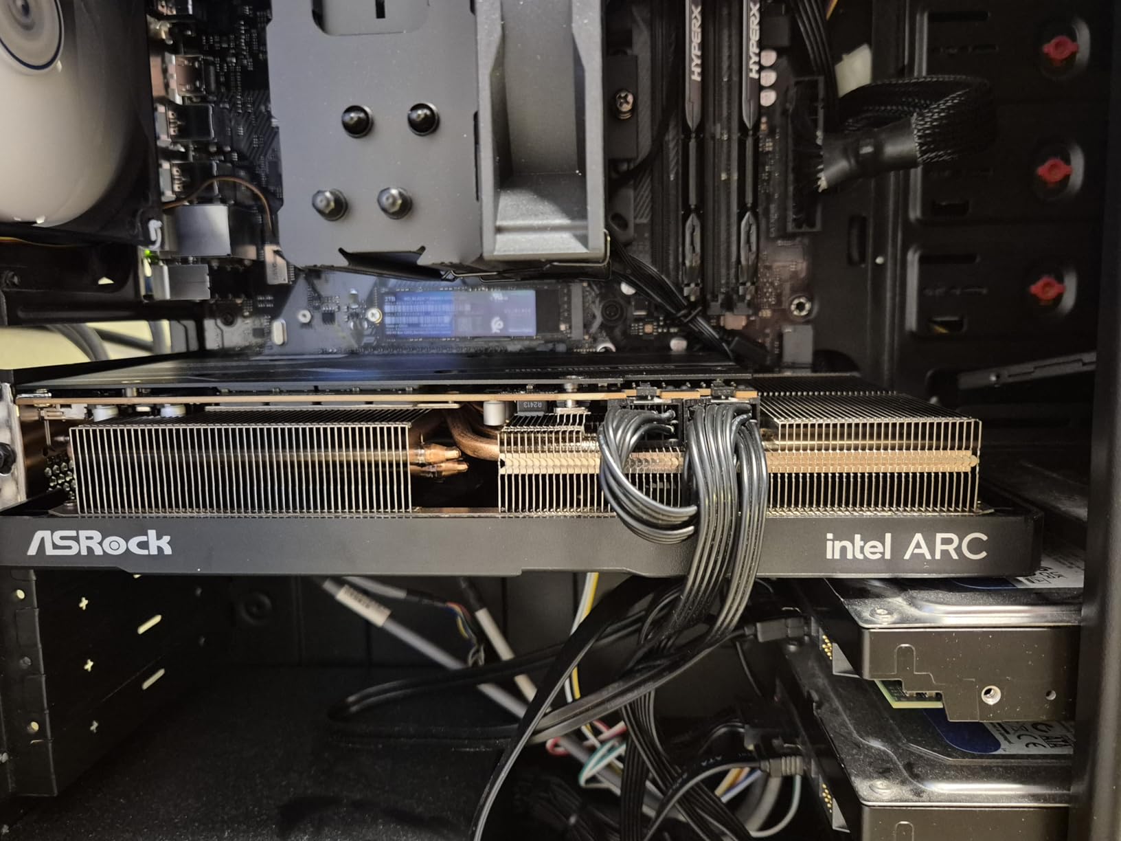 ASRock Intel ARC A750 Challenger D 8GB OC, 8GB DDR6, PCIe4, 2 HDMI, 2 DP, 2200MHz Clock, 0dB Cooling, Overclocked customer photo 1