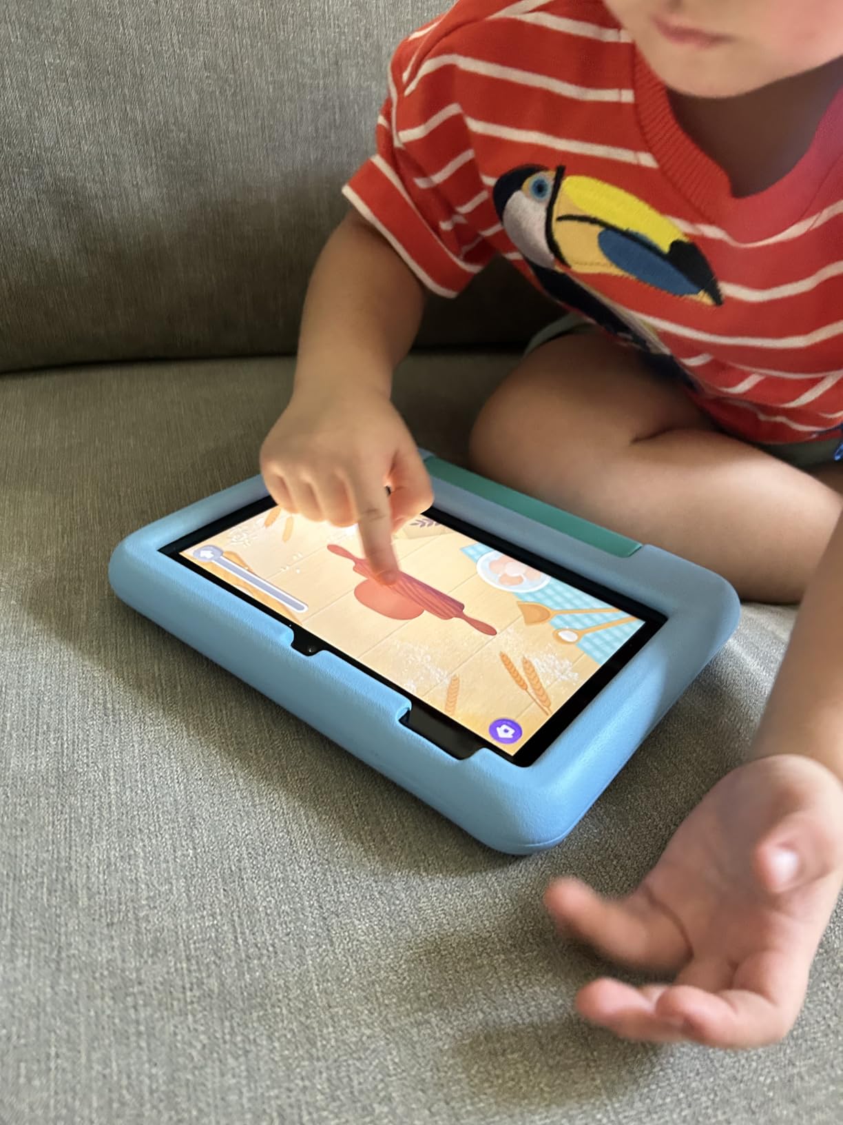 Amazon Fire 7 Kids tablet (newest model) ages 3-7. Top-selling 7