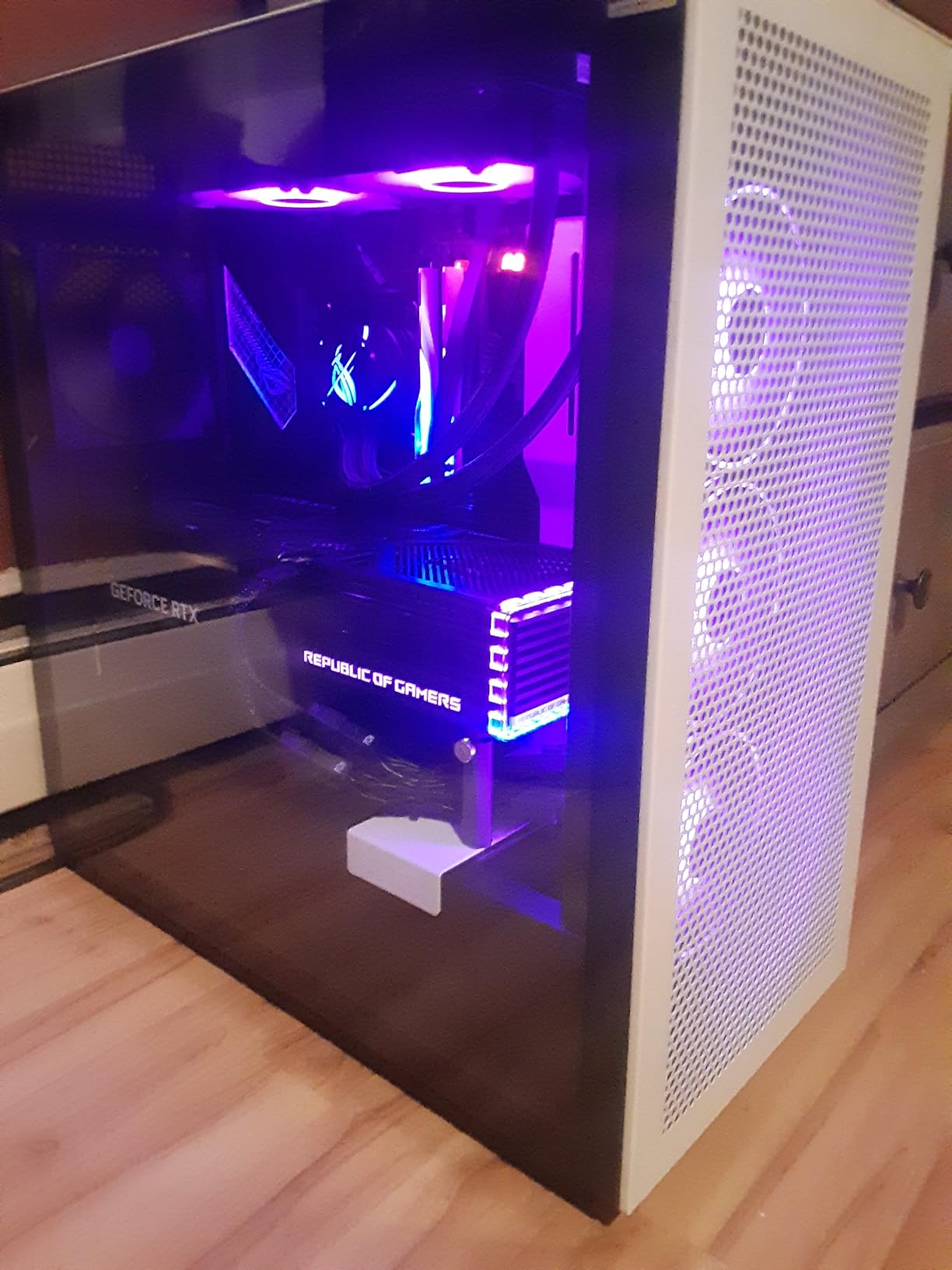 ASUS ROG Strix GeForce RTX 4080 OC Edition Gaming Graphics Card (PCIe 4.0, 16GB GDDR6X, HDMI 2.1a, DisplayPort 1.4a), 3 Year Warranty customer photo 2