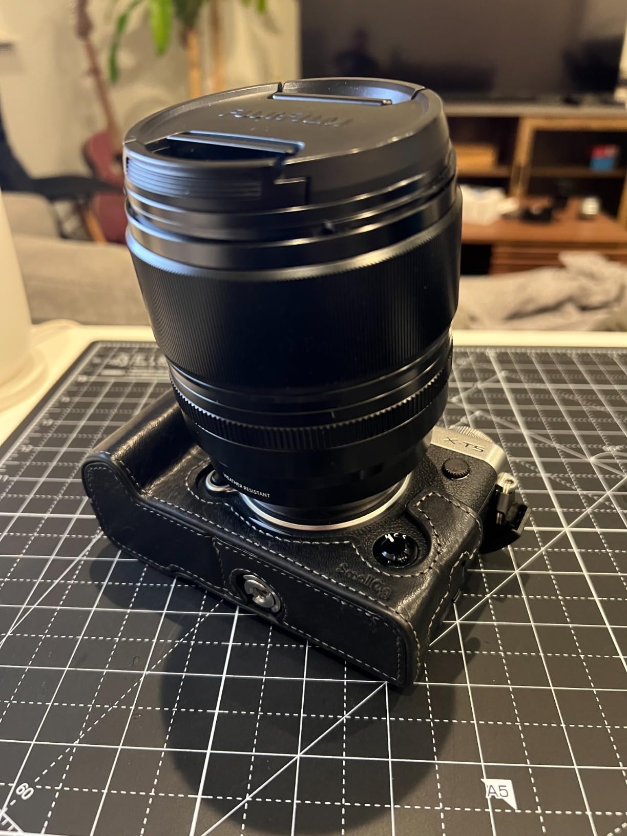 SMALLRIG Half Case for Fujifilm X-T5 with Wrist Strap and Shutter Button customer photo 1