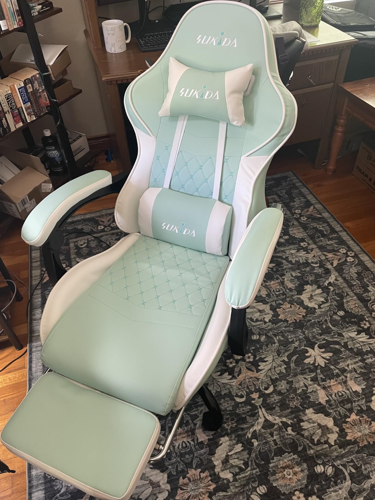 LEMBERI Ergonomic Gaming Chair with Footrest, 400lb Weight Capacity (Gray) | Big and tall racing style computer video game chair with headrest and lumbar support customer photo 2