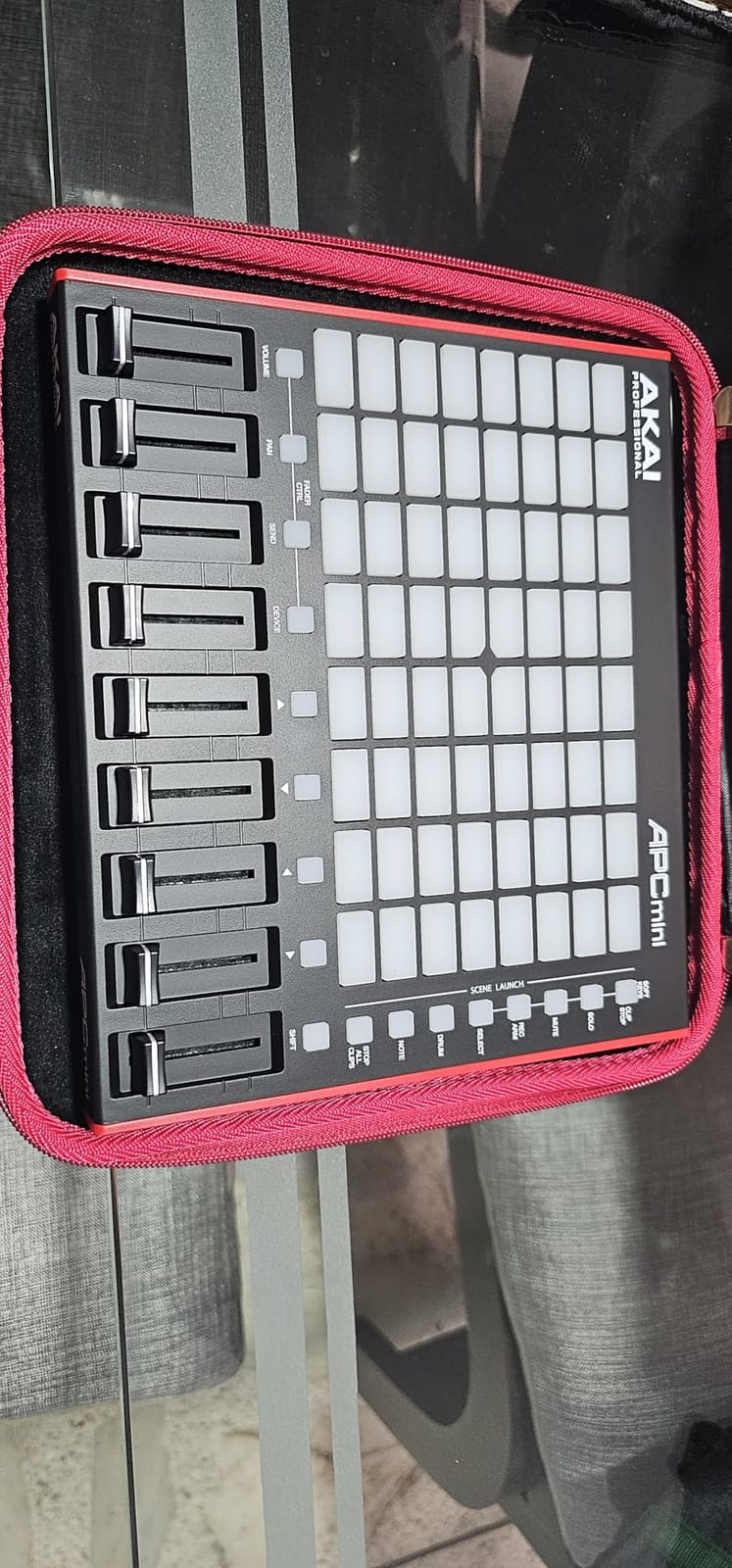 Akai Professional APC Mini MK2 USB MIDI Pad Controller | 64 RGB Pads, 9 Faders, Drum and Note Mode, 1:1 Mapping for Ableton Live, for Live Performance and Music Production customer photo 2