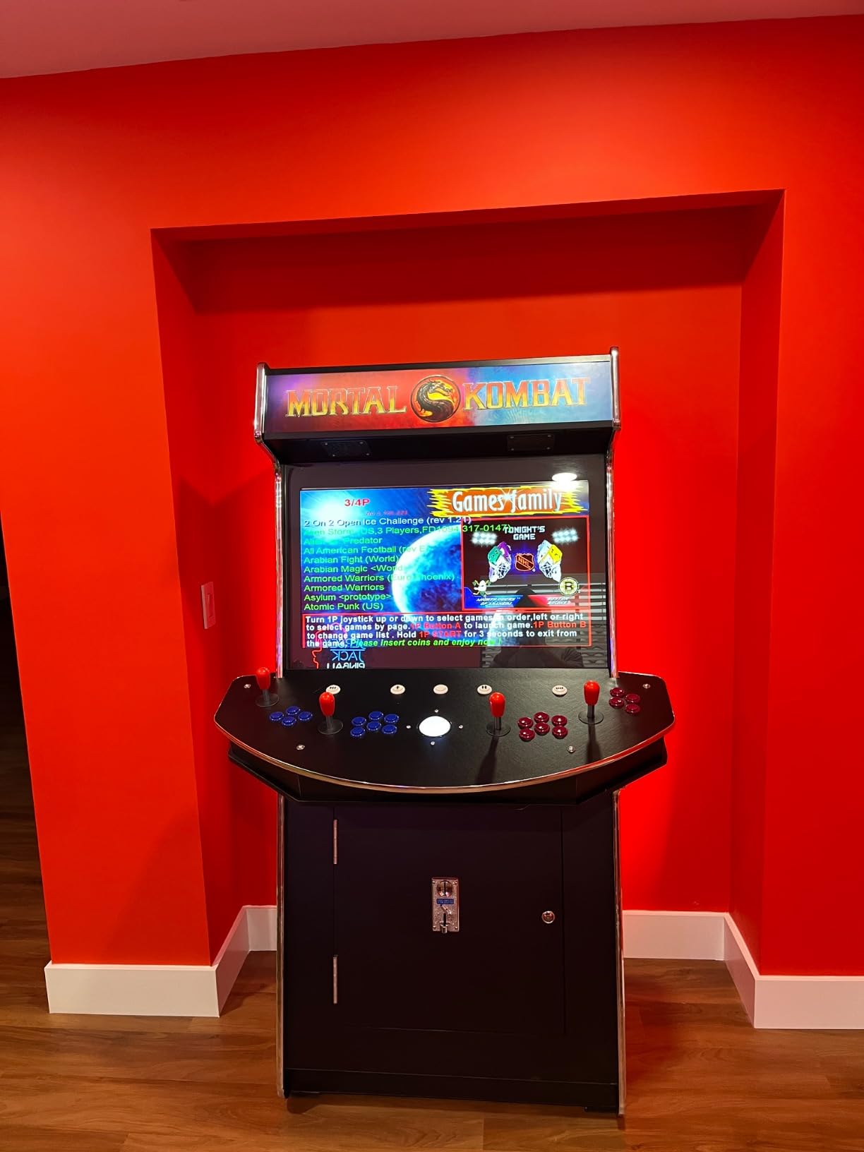 TOP US VIDEO ARCADES Full Size Commercial Grade Upright Standup Arcade Machine 4 Player 4600 Classic Games 32 inch Screen Black customer photo 1