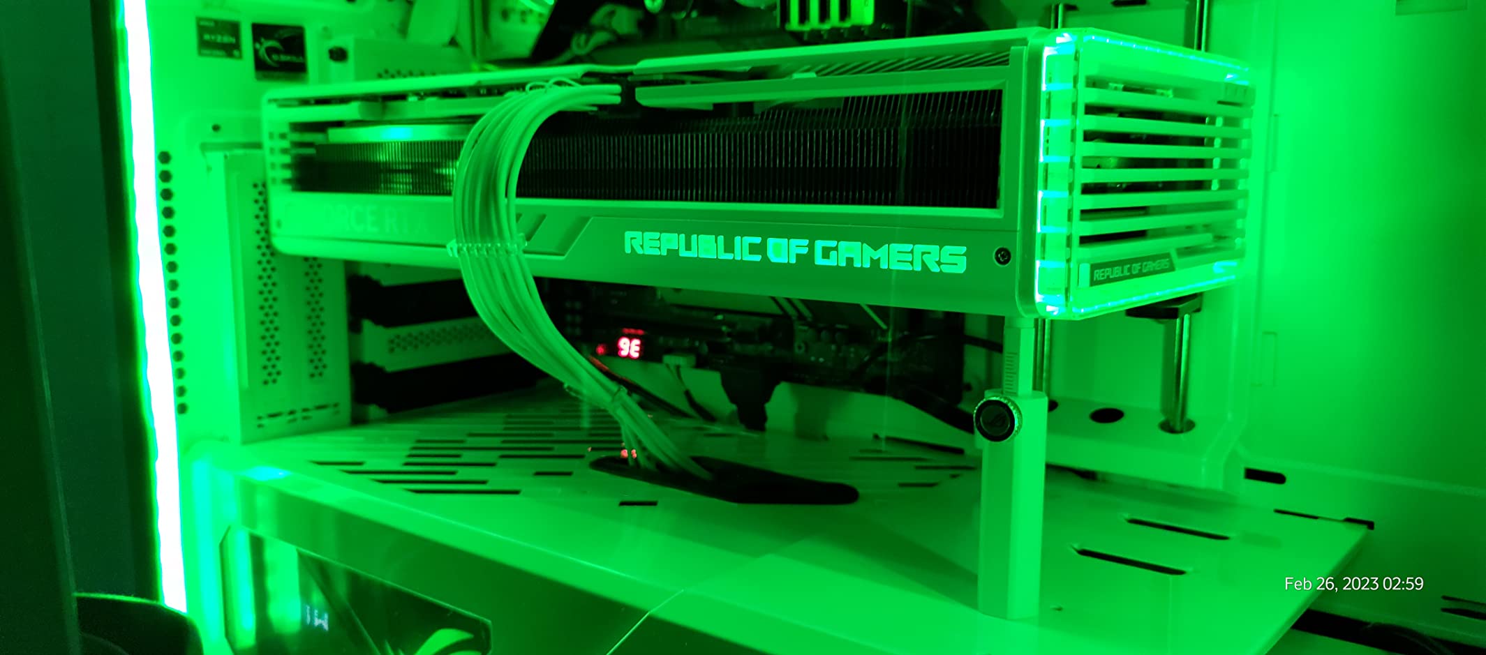 ASUS ROG Strix GeForce RTX 4090 White OC Edition Gaming Graphics Card (PCIe 4.0, 24GB GDDR6X) customer photo 2