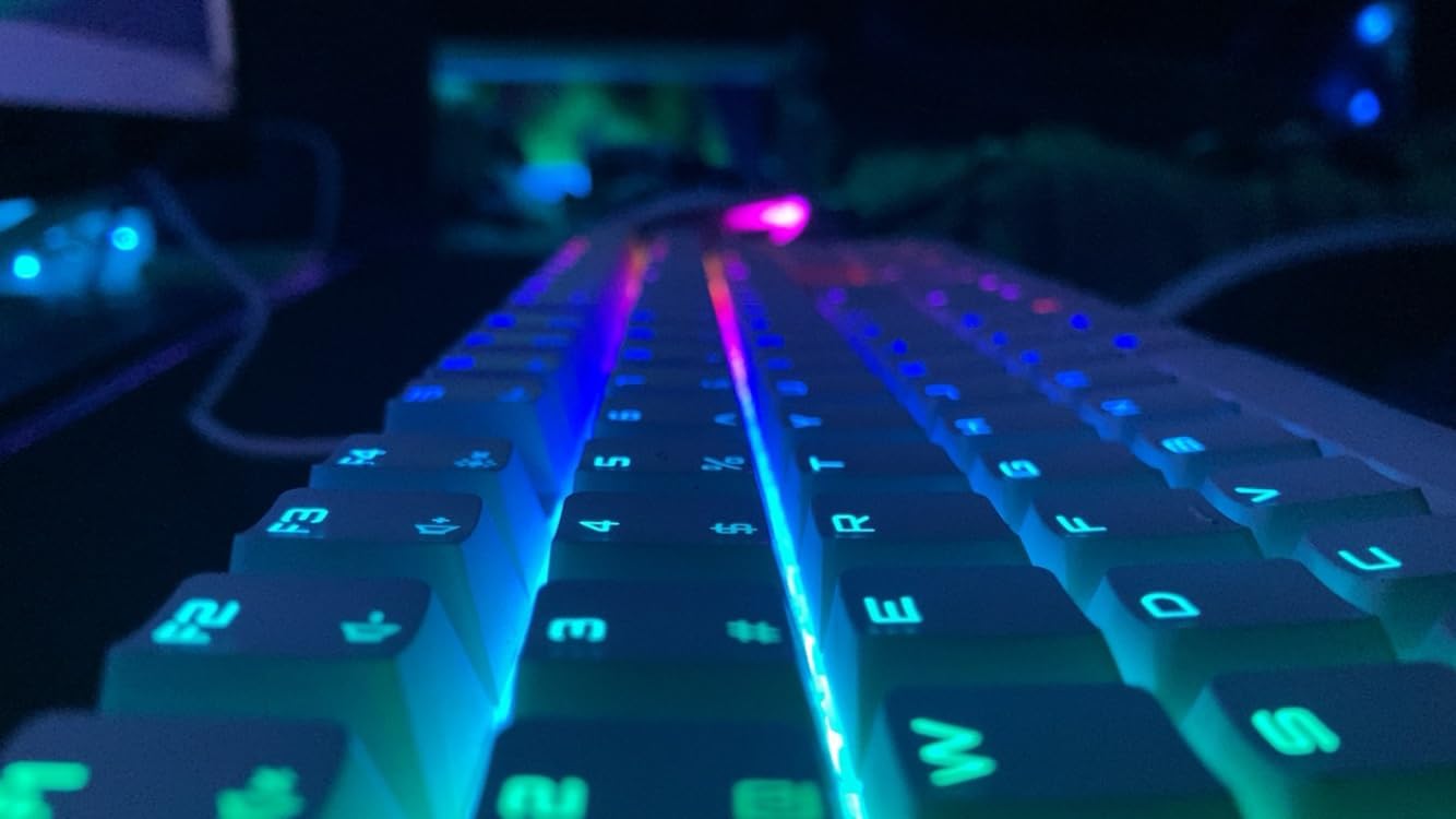 Cherry MX 3.0S, Wired Mechanical Gaming Keyboard, Robust Aluminum Housing, RGB-Lighting, Full Key Rollover, Anti Ghosting, MX RED Switches, White customer photo 2