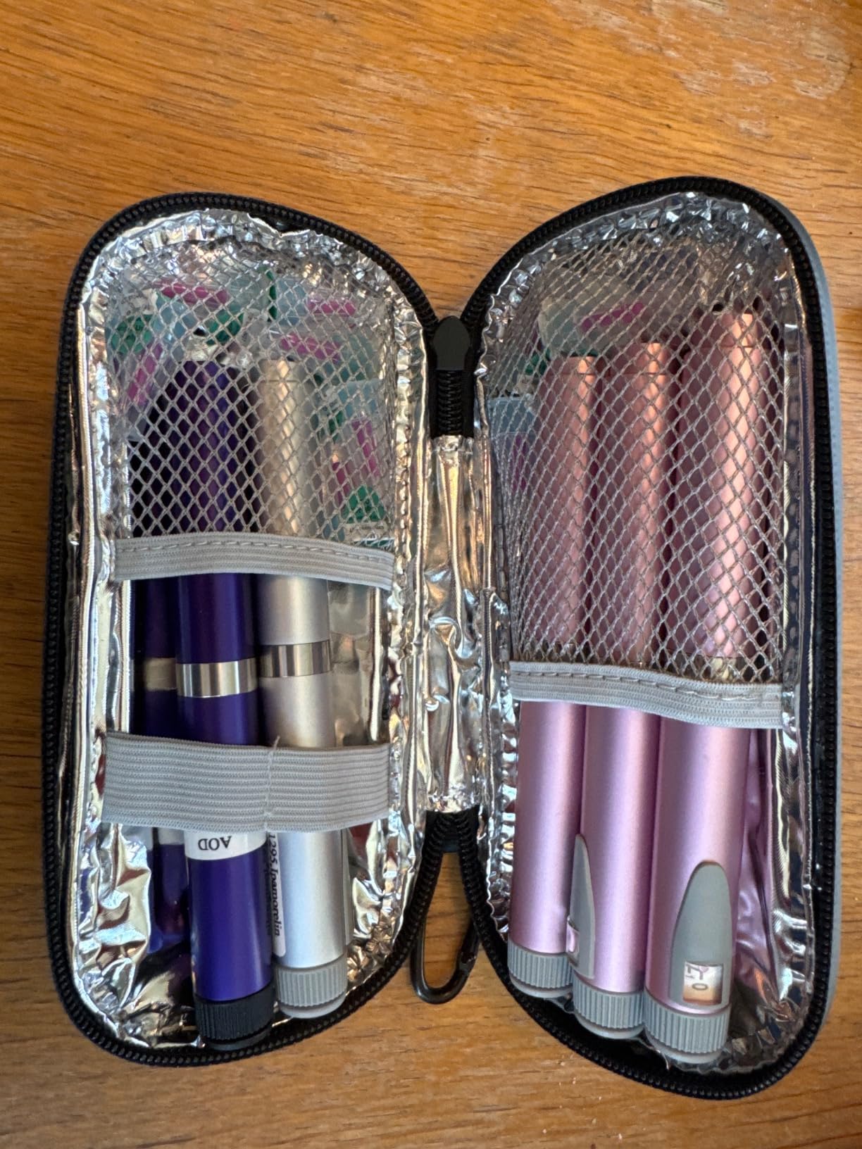 Gelozid Insulin Pen Cooler Travel Case Diabetic Medication Insulated Cool Organizer with 2 Reusable Ice Packs for Insulin Pen and Other Diabetic Supplies customer photo 2