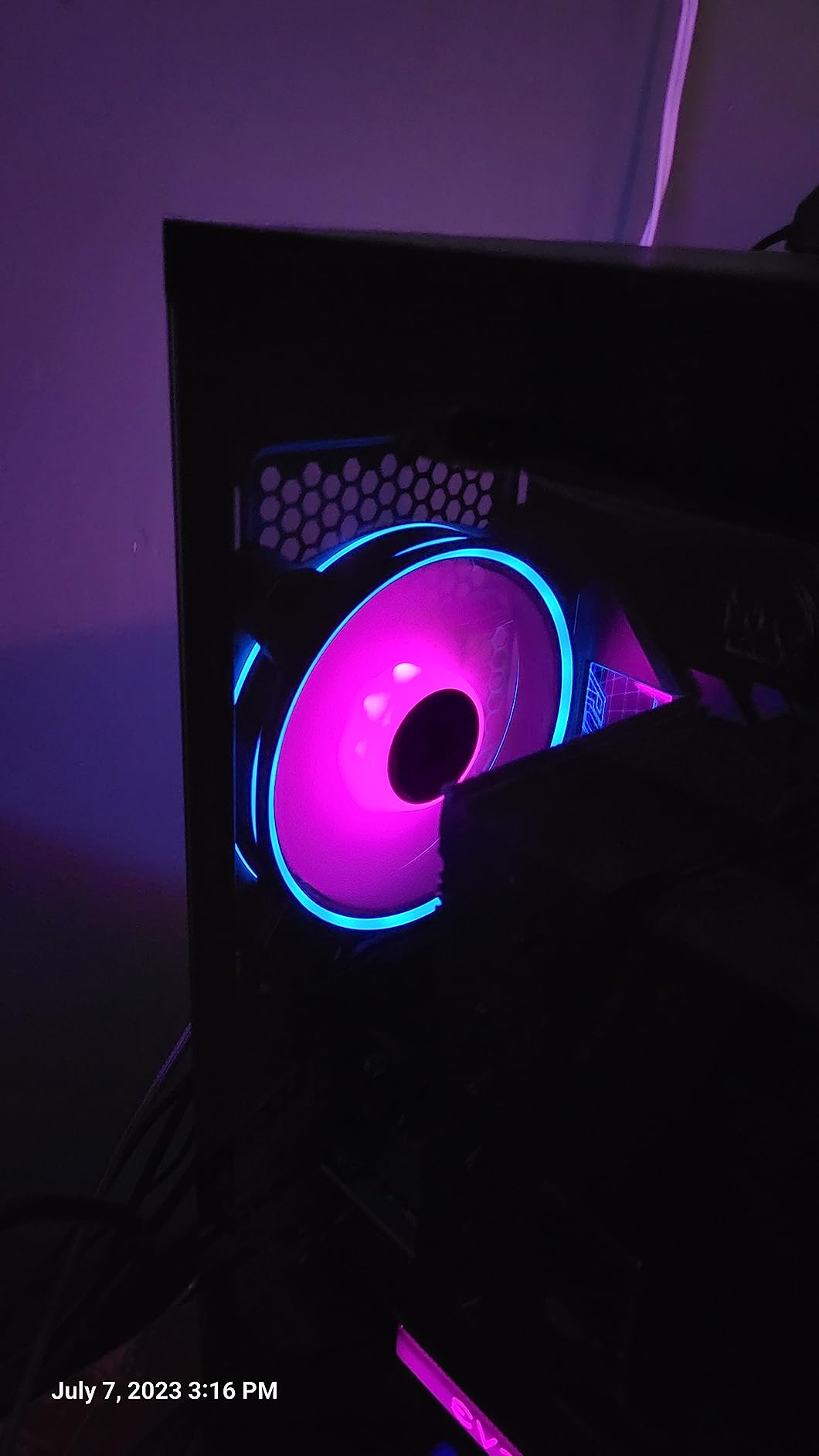 Cooler Master MF120 Halo2 ARGB 120mm PWM Case Fan, Dual Loop Addressable RGB Lighting, 2050 RPM Dynamic PWM Cooling, Air Balance Blades, Hybrid Frame customer photo 1