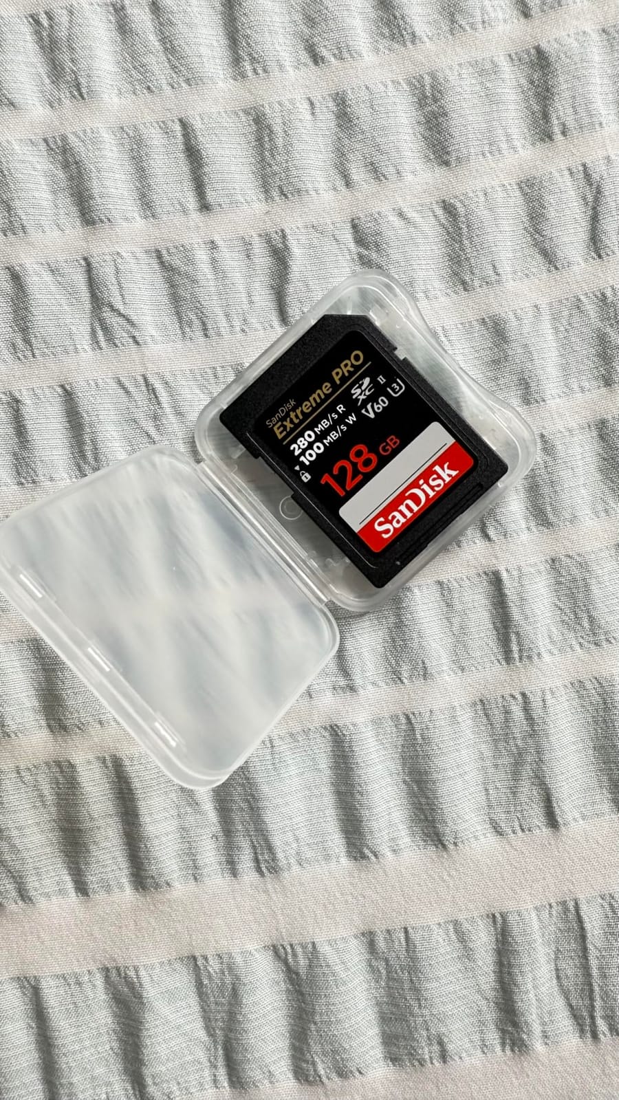 SanDisk 64GB Extreme PRO SD Memory Card, UHS-II, V60, Up to 280MB/s Read customer photo 1
