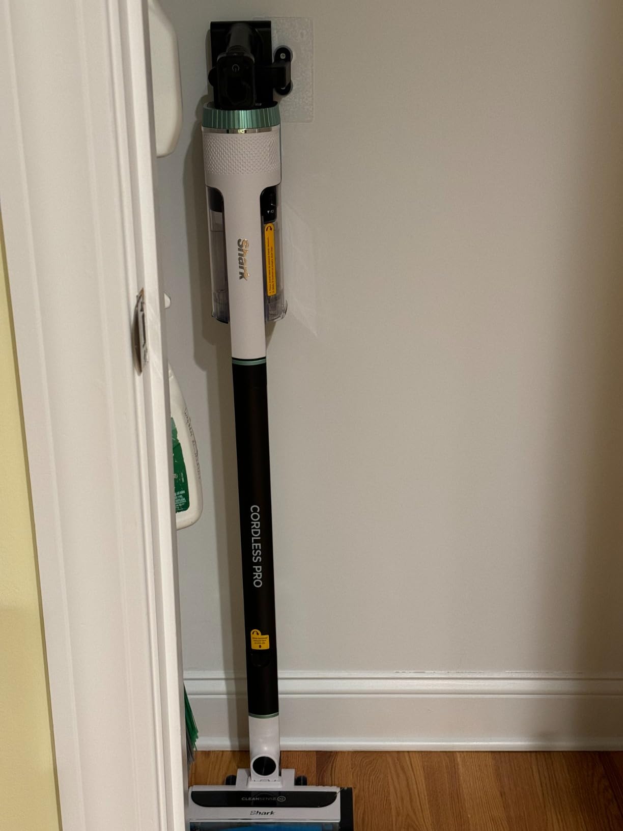 LANMU Wall Mount Holder Compatible with Shark IX141 IX141AMZ IZ377H IZ376H IZ387H IZ462H IZ163H IZ363HT IZ682H Pet Cordless Stick Vacuum, Handheld Vac CH951 and V10 V11 V12 V15 Vacuum Cleaner customer photo 2