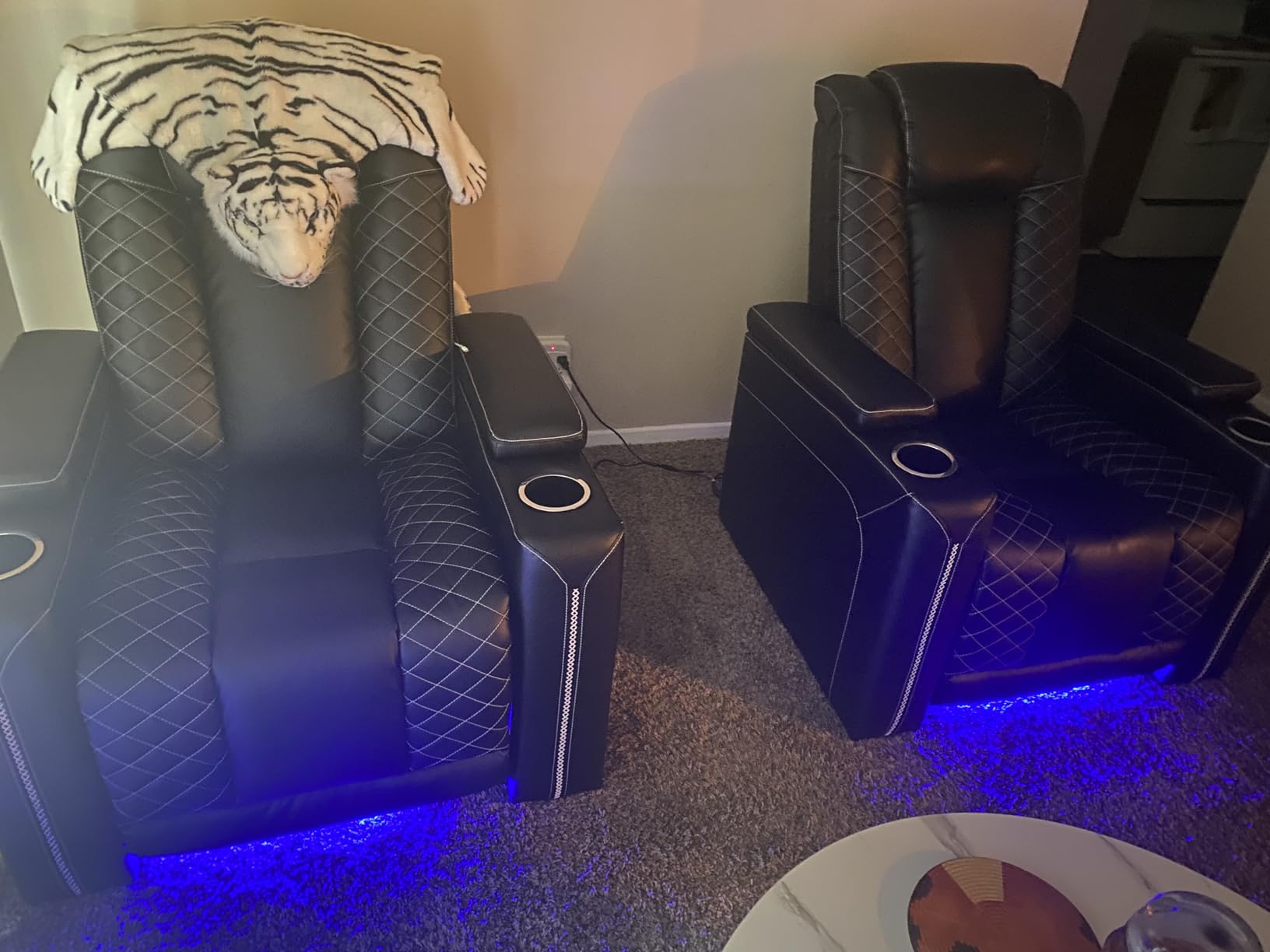 CANMOV Electric Power Recliner Chairs with USB Ports and Cup Holders, Breathable Faux Leather Home Theater Seating Recliner with Hidden Arm Storage, Ambient Lighting, Black customer photo 2