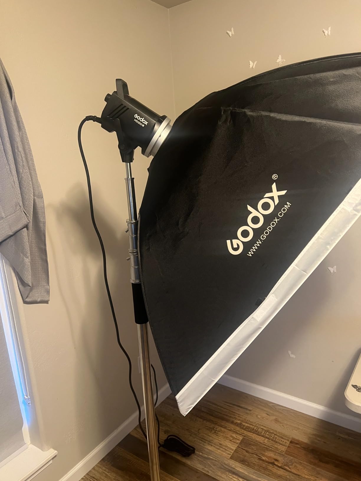 Godox MS300V 300W Compact Studio Strobe Flash Light - MS300 Upgraded Ver. | GN58 0.1-1.8s Recycle Time, 2.4G Wireless X System, Bowens Mount LED Modeling Lamp customer photo 1