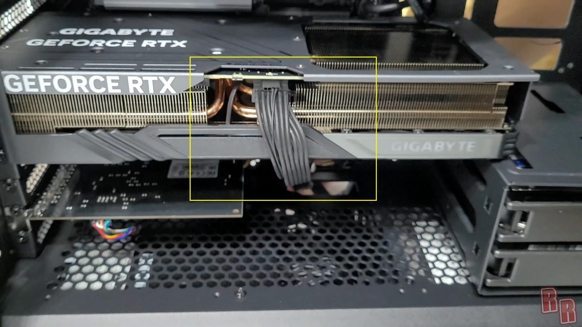 CORSAIR HX1000i ATX 3.1 PCIe 5.1 1000W Power Supply - Black | Ultra Low-Noise, Fully Modular, 80 PLUS Platinum, Fluid Dynamic Bearing Fan, iCUE Software Compatible, NA customer photo 2