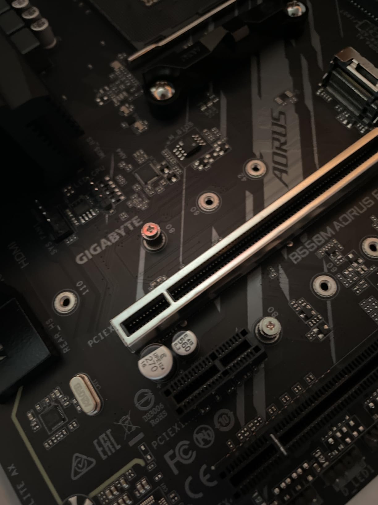 GIGABYTE B550M AORUS Elite AX (rev 1.3) AMD AM4 mATX Motherboard, Supports Ryzen 5000/4000/3000 Processors, DDR4, 5+3 Power Phase, 2X M.2, PCIe 4.0, USB 3.2, WIFI6E, GbE LAN, Q-Flash Plus, RGB Fusion customer photo 1