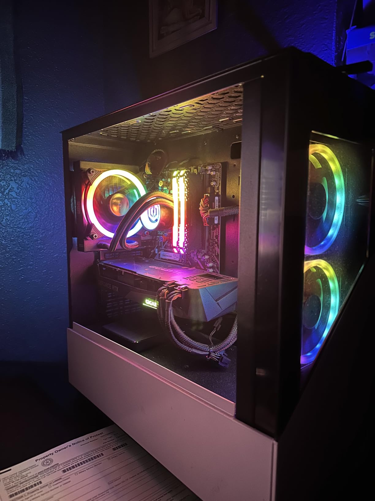 GIGABYTE B550M AORUS Elite AX (rev 1.3) AMD AM4 mATX Motherboard, Supports Ryzen 5000/4000/3000 Processors, DDR4, 5+3 Power Phase, 2X M.2, PCIe 4.0, USB 3.2, WIFI6E, GbE LAN, Q-Flash Plus, RGB Fusion customer photo 2
