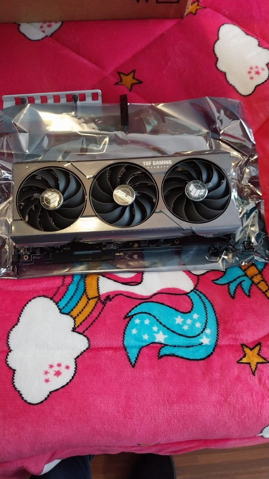ASUS TUF Gaming NVIDIA GeForce RTX 4070 OC Edition Gaming Graphics Card (PCIe 4.0, 12GB GDDR6X, HDMI 2.1, DisplayPort 1.4a), 3 Year Warranty customer photo 2