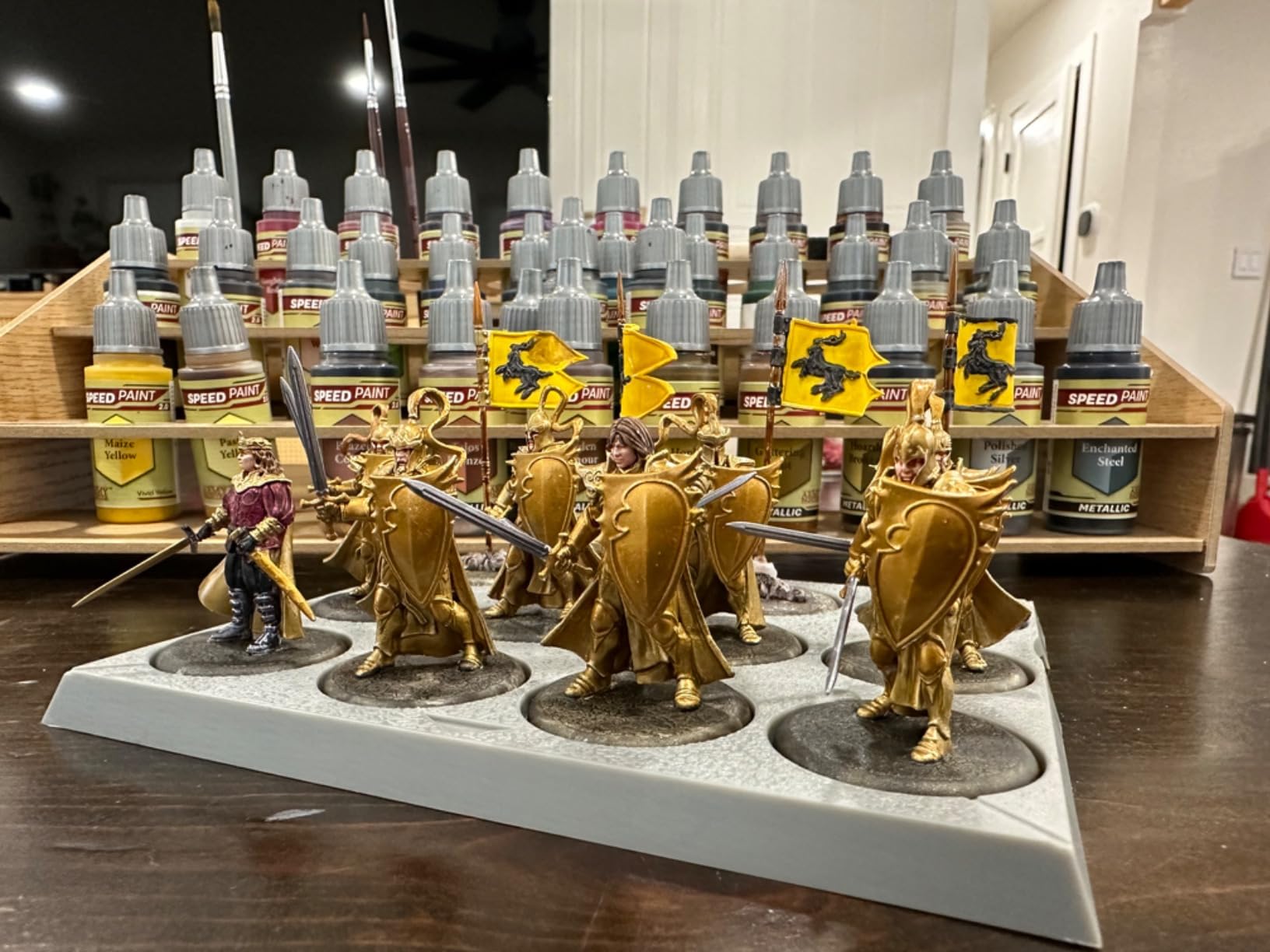 The Army Painter, Speedpaint Most Wanted Set 2.0 Combo, 24 x 18 ml | Contrast Paint Set incl. 2 metallics, 1 medium & 2 Free Brushes for Miniature Model Painting, DnD & Warhammer Figures customer photo 1