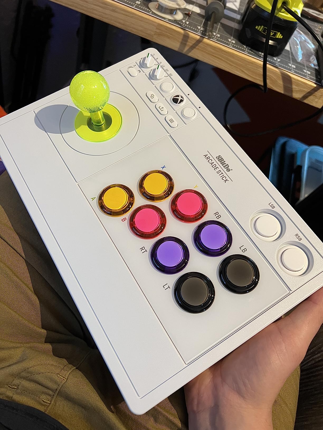 8BitDo Wireless Arcade Stick for Xbox Series X|S, Xbox One and Windows 10, Arcade Fight Stick with 3.5mm Audio Jack - Officially Licensed (White) customer photo 1