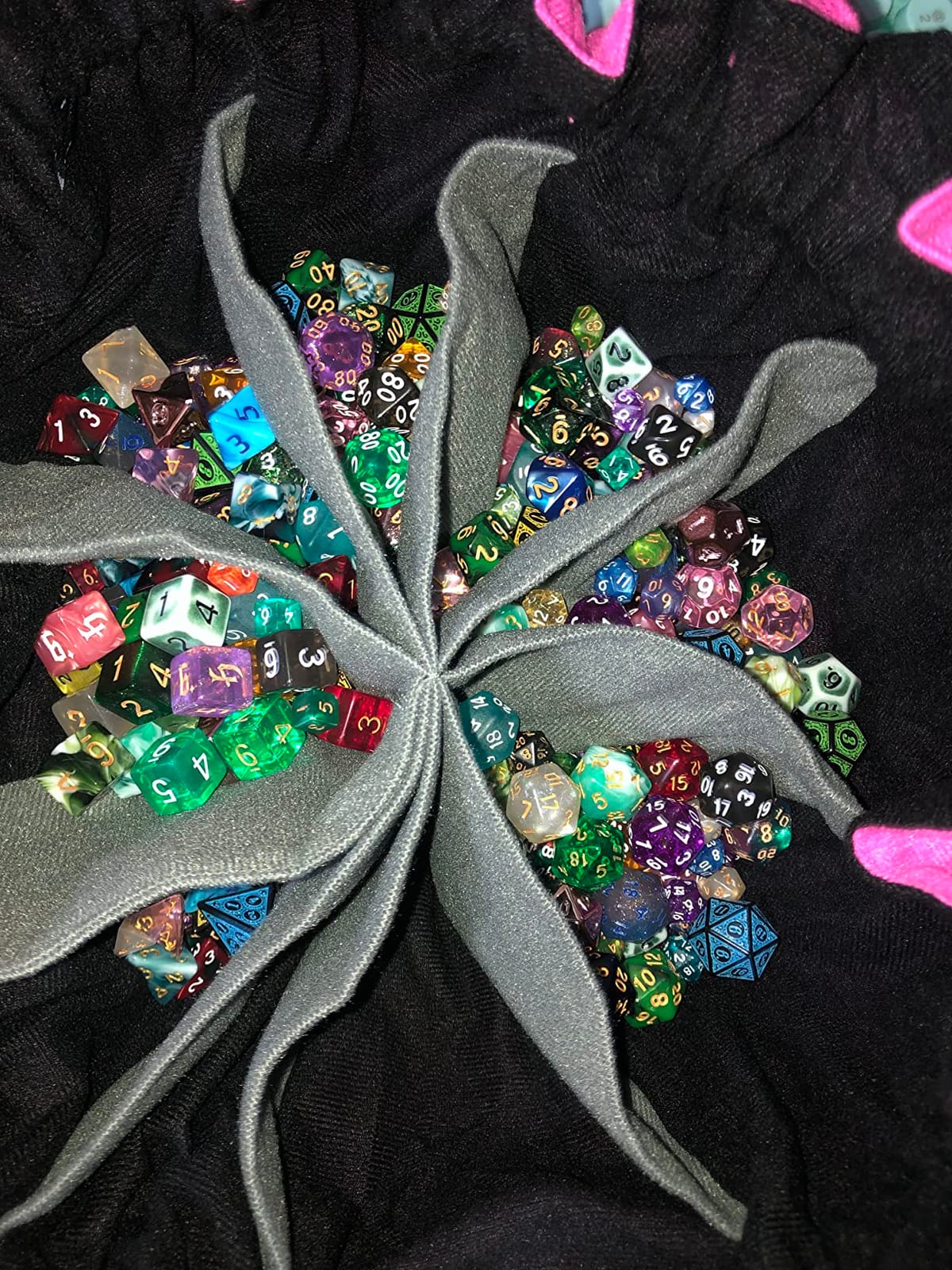 SIQUK Large Dice Bag with Pockets Big Capacity Dice Bag Drawstring Pouch | DND Dice Storage Bag for RPG MTG Table Games, Hold Over 300 Dice, Black & Red customer photo 2