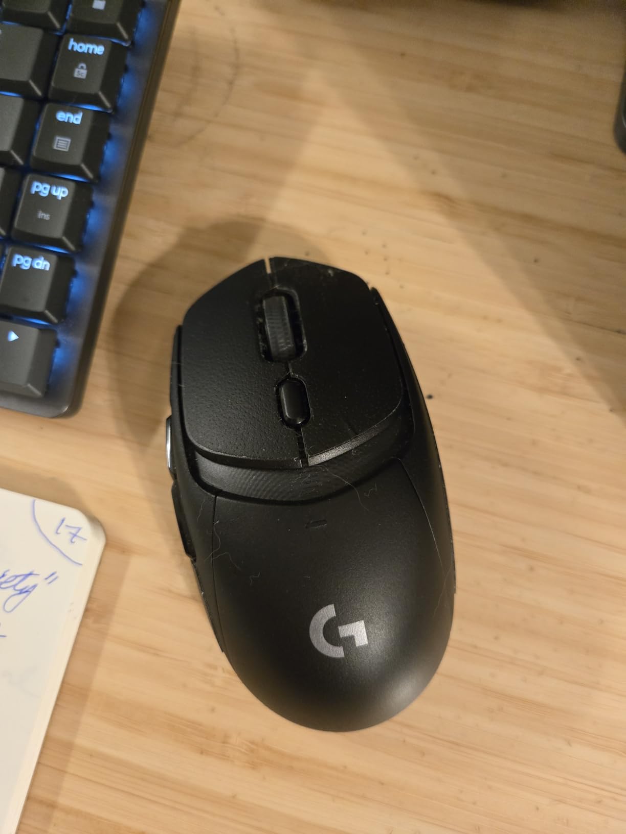 Logitech G309 Lightspeed Wireless Gaming Mouse | Optical Switches, 68g w/ PowerPlay Wireless Charging & 86g w/ AA Battery, 300+ Hr Battery Life, 6 Buttons, PC/Mac Compatible customer photo 2