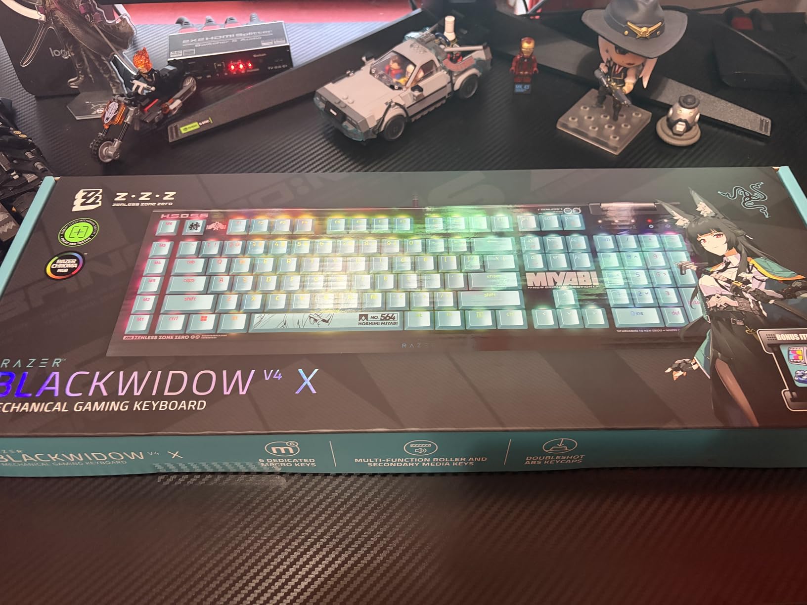 Razer BlackWidow V4 X Mechanical Gaming Keyboard, Yellow Switches, Black | Linear & Silent Switches, 6 Dedicated Macro Keys, Chroma RGB, Doubleshot ABS Keycaps, Roller & Media Controls, Snap Tap customer photo 1