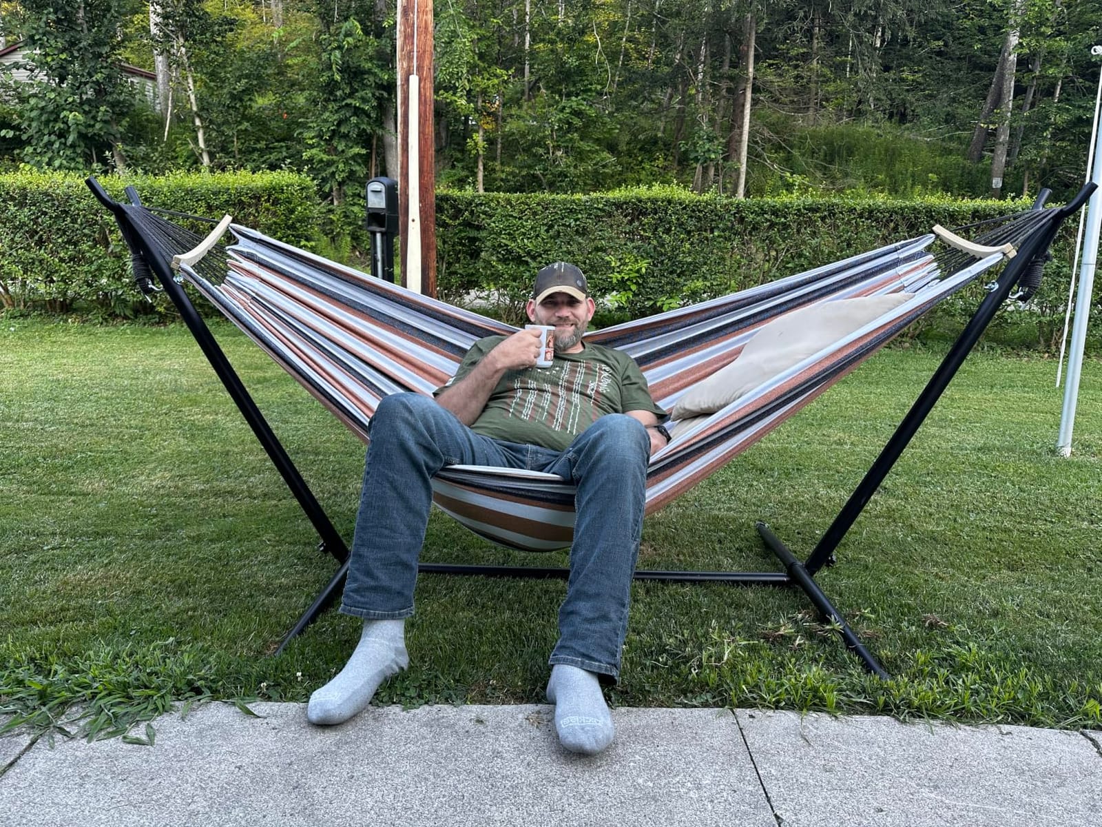 SZHLUX Hammock with Stand for Outside | 450lb Capacity Steel Stand, Premium Carry Bag Included and Two Anti Roll Balance Beam customer photo 2