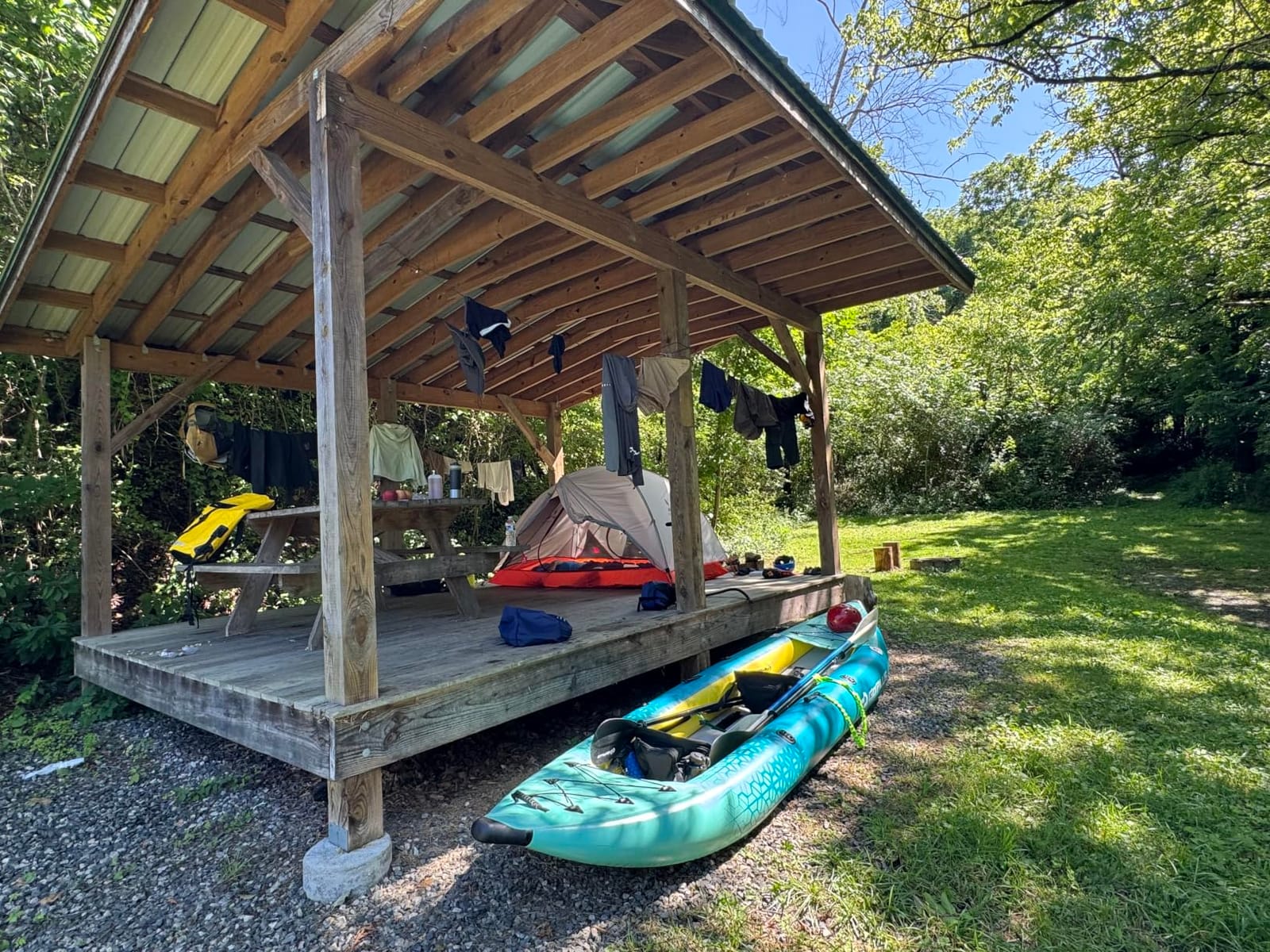 Goplus Tandem Inflatable Kayak, 12.5FT 2-Person Kayak Set for Adults | 507 LBS Weight Capacity, 2 Aluminium Oars, Padded Seat, 2 Fins, Hand Pump, Carry Bag, Repair Kit, Portable Touring Kayaks customer photo 1