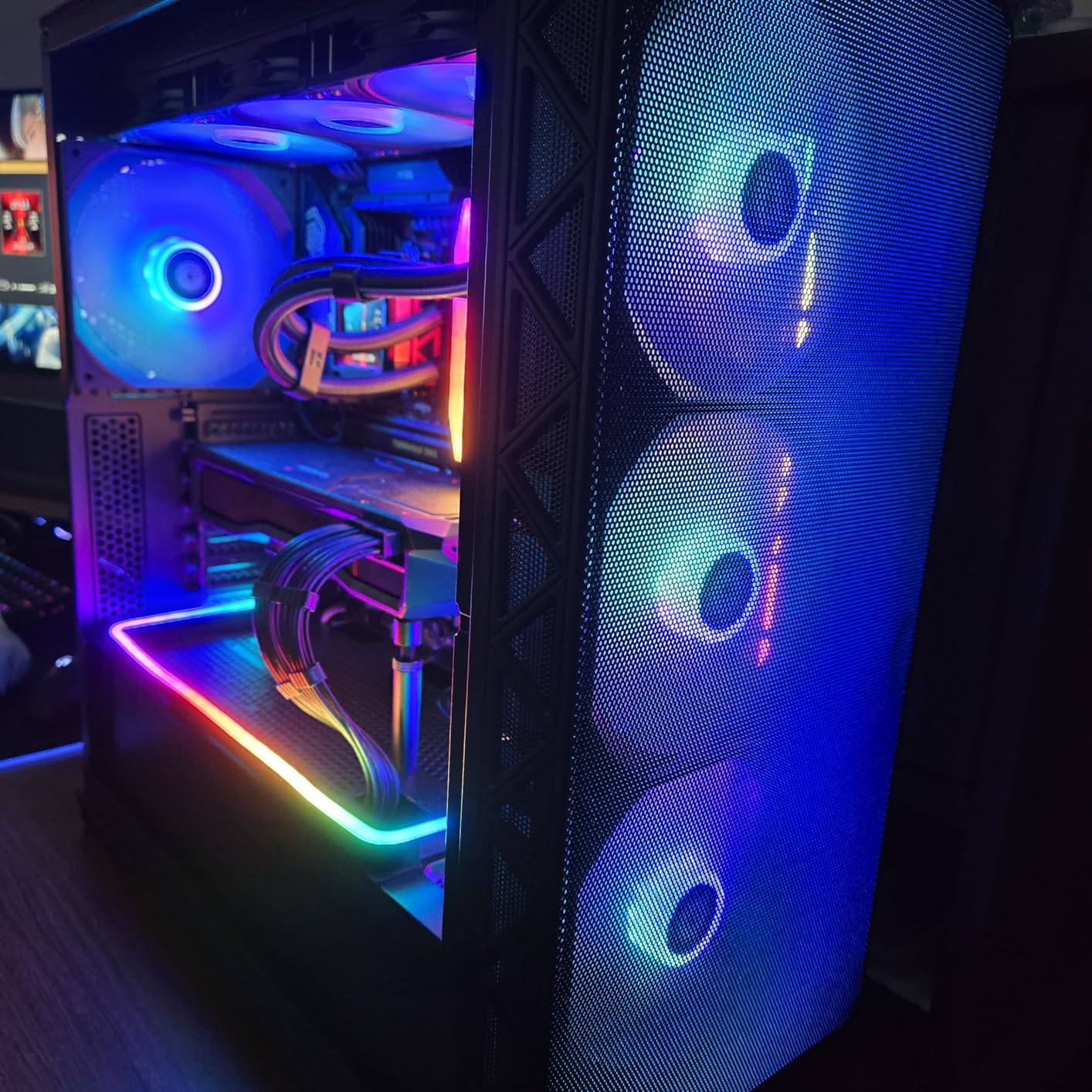MONTECH AIR 903 MAX High-Airflow E-ATX Mid-Tower PC Case, 4 Fans, Black customer photo 1
