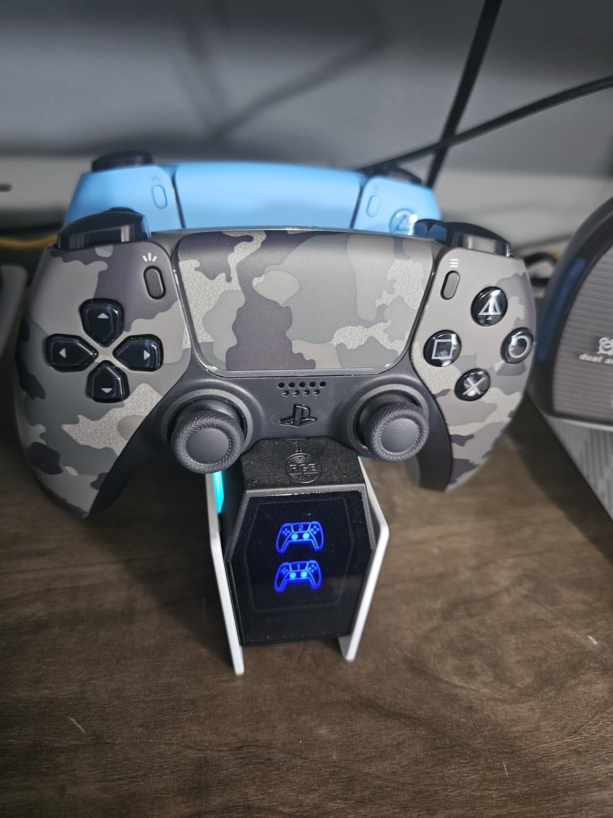 PS 5 Controller Charger Station Compatible with PlayStation 5 Edge & Dual Controller, 9 Lightings PS 5 Accessories Charging Station, PS 5 Dock Stand with LED Indicator for PlayStation Consoles customer photo 2