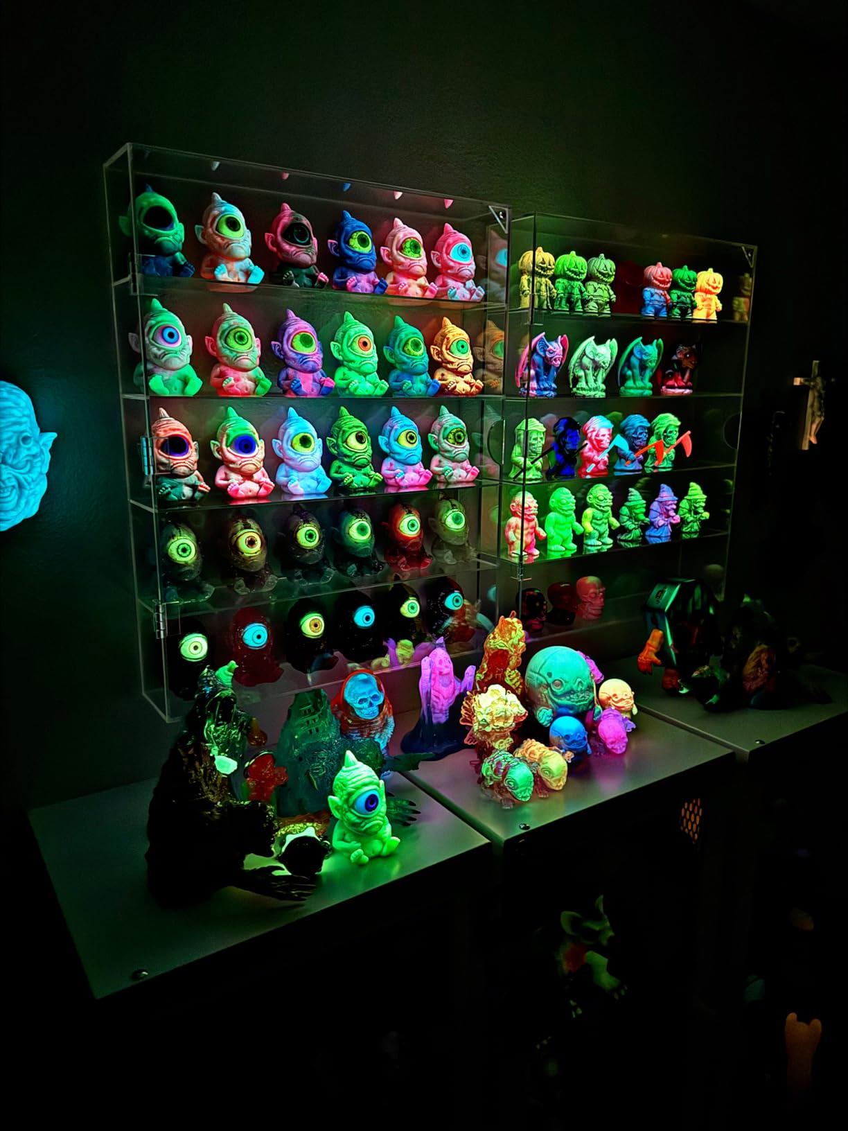 AITEE 2 Tiers Acrylic Display Case for Mini Funko Pop on Wall or Desktop | 11.8