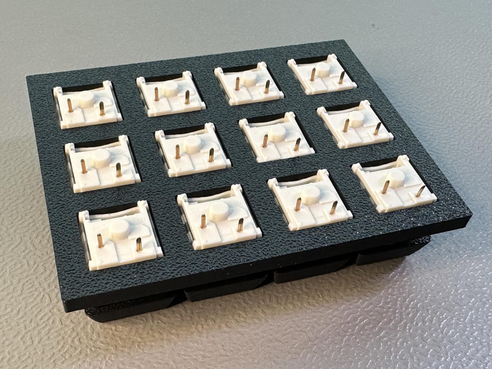 Kailh Box White Mechanical Keyboard Switches,3-Pin 45gf Clicky/Speed Typing/Gaming/Waterproof Switches(108Pcs,Kailh Box White) customer photo 1