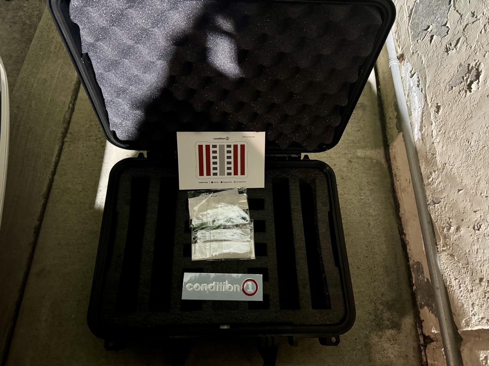 Condition 1 Waterproof Hard Gun Case, Model 179, 4 Pistol Slots 12 Mags, TSA Approved Lockable Firearm Storage Case, IP67 Waterproof, Made in USA customer photo 2
