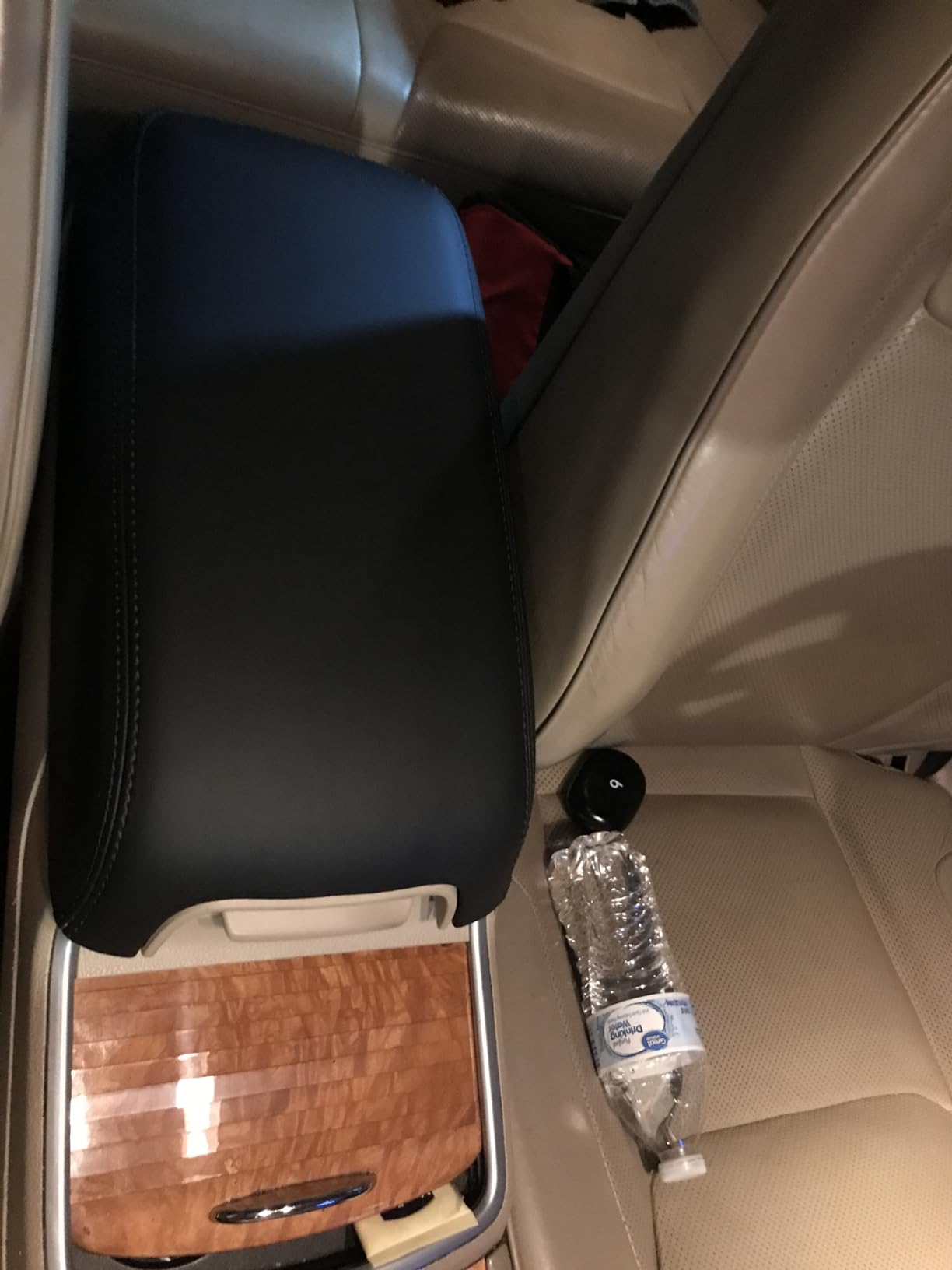 UMISHI Center Console Armrest Cover Lid Kit for 2011-2021 Dodge Charger | Chrysler 300 Replaces OE# 1VT06DX9AH,1VT06DX9AG,1VT06DX9AF,1VT06DX9AE (Black) customer photo 1