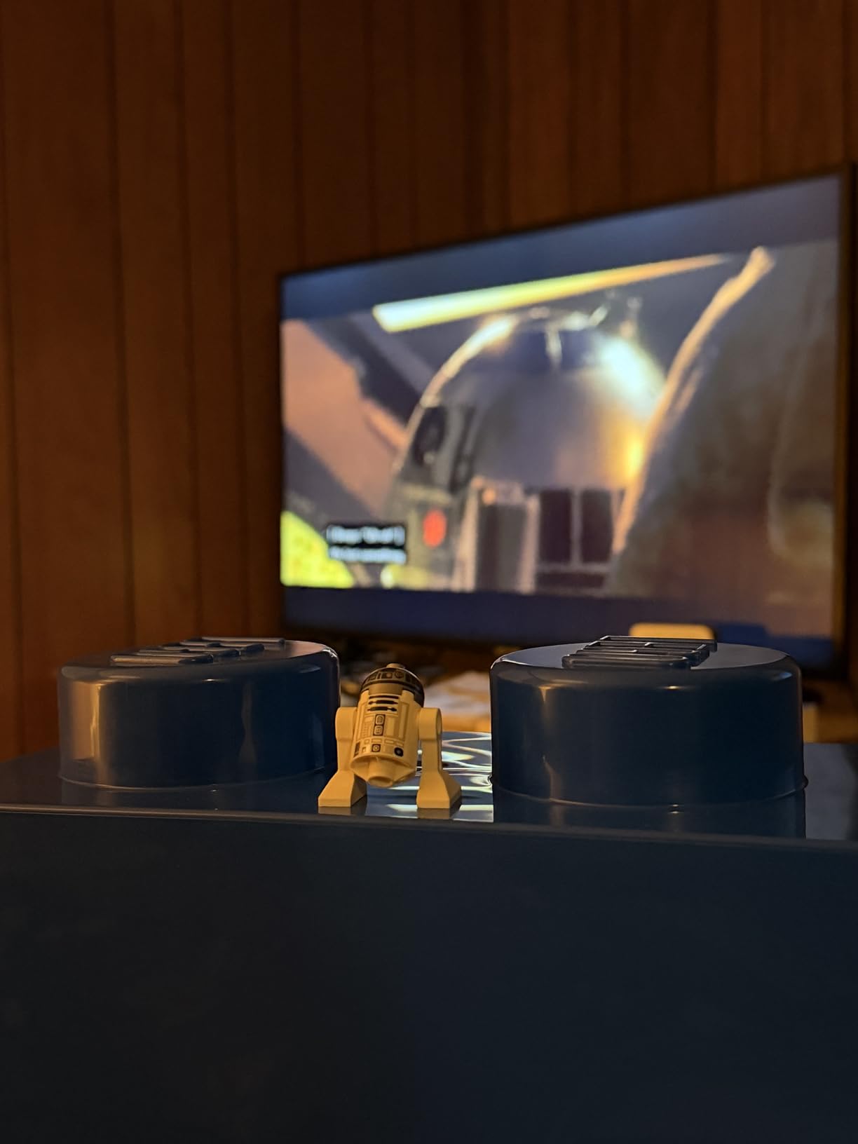 Star Wars R2-D2 Building Toy Set - Display Star Wars Toy with 25th Anniversary Darth Malak Minifigure - 75379 customer photo 2