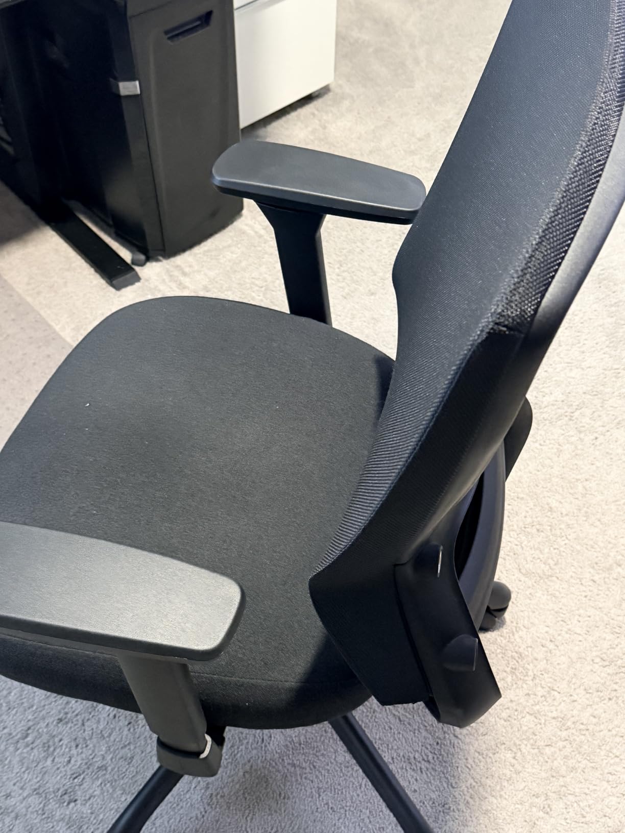 ELABEST Ergonomic Mesh Office Chair, Comfy Computer Desk Chair - BIFMA 5.1 Certified Commercial Swivel Task Chair for Home Office - Adjustable Lumbar Support & Armrests, Tilt Function, Wide Seat (Black) customer photo 1
