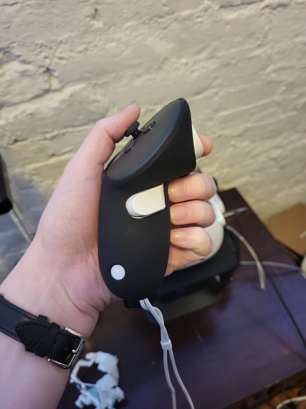 AMVR Upgraded Non-Slip Controller Grips with Battery Opening for Quest 3/3S | Comfortable Silicone Protective Cover with Secure Adjustable Knuckle Strap, Stable Signal customer photo 2