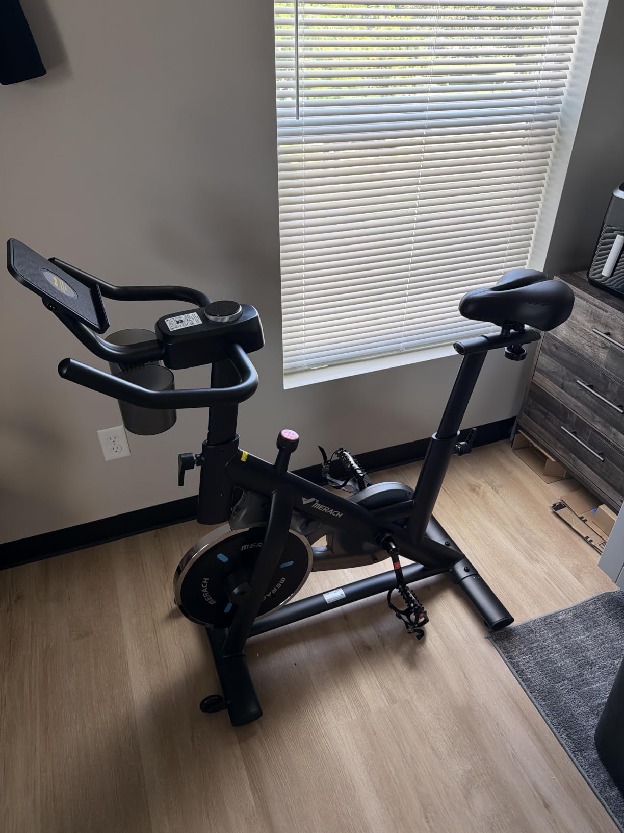 MERACH Exercise Bike, Magnetic Friction Stationary Bike for Home with APP | Low Noise Indoor Cycling Bike with 300lbs Weight Capacity, Adjustable Seat & Handlebars, Fitness Courses for Weight Loss customer photo 2