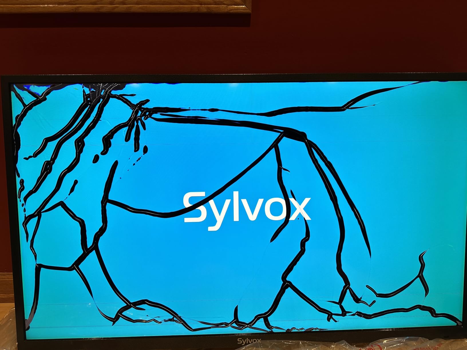 SYLVOX Outdoor TV, 43'' QLED Smart TV, IP55 Waterproof, Dolby Atmos HDR 10, Voice Remote,1000nits Weatherproof Television, Chromecast Built-in for Deck, Patio or Garden(Deck Pro QLED 3.0) customer photo 2