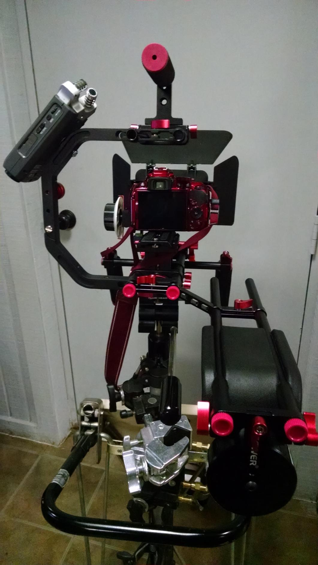 NEEWER Shoulder Mount Video Rig with Arca Quick Release DSLR Camera & Camcorder Mounting, Dual Handles 15mm Rods (16