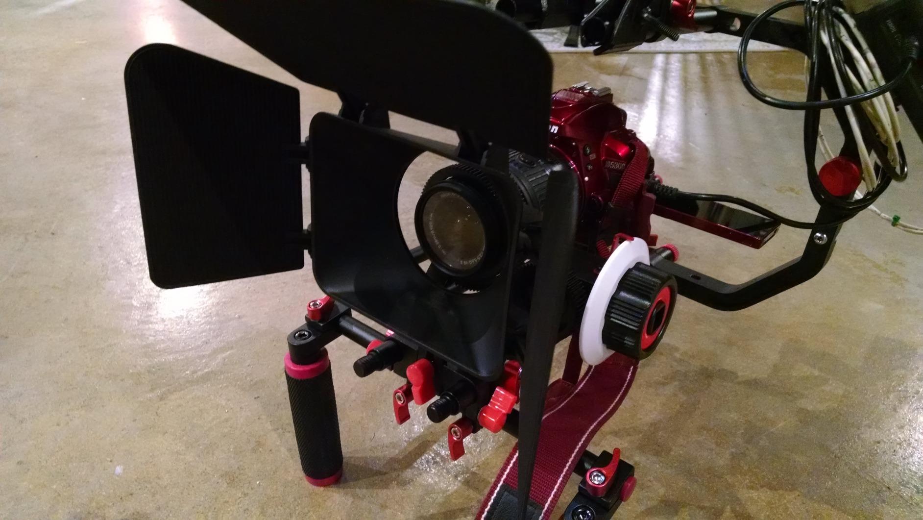 NEEWER Shoulder Mount Video Rig with Arca Quick Release DSLR Camera & Camcorder Mounting, Dual Handles 15mm Rods (16