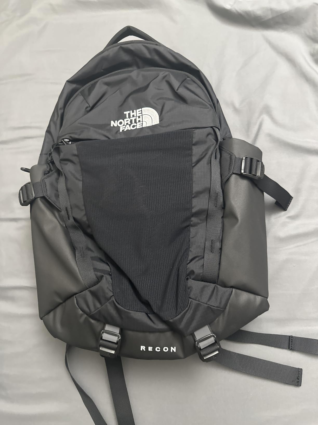 The North Face Recon Everyday Laptop Backpack, Timber Tan, One Size | Daypack, Water Repellent, Laptop Sleeve, 2 Water Bottle Pockets customer photo 1