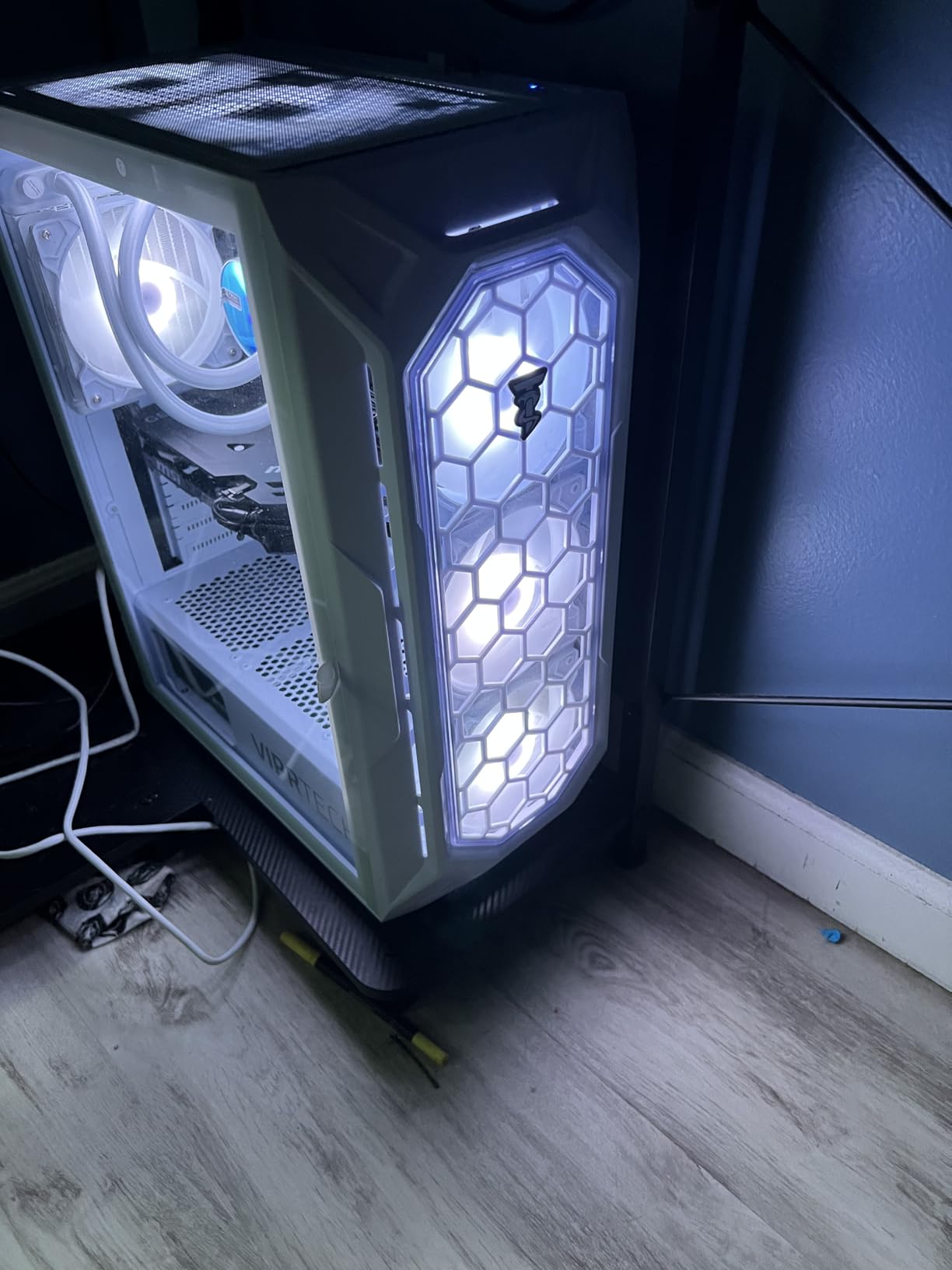 VIPRTECH Ghost 3.0 GamingPC, Ryzen 7, RTX 4060 8GB, 16GB/1TB SSD Onyx Black customer photo 2
