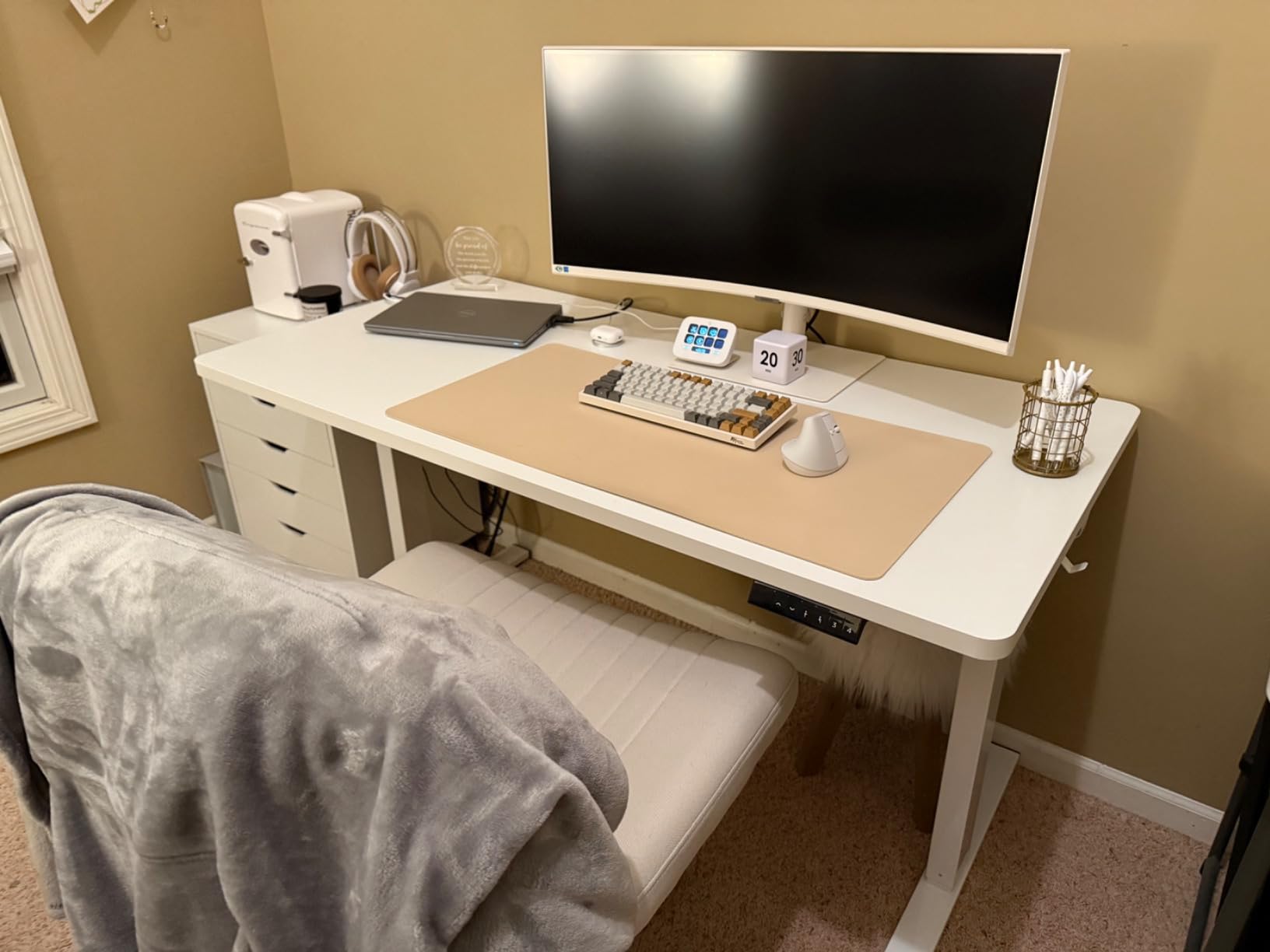 Samsung 34” ViewFinity (S65TC) Ultra-WQHD 1000R Curved Computer Monitor customer photo 2